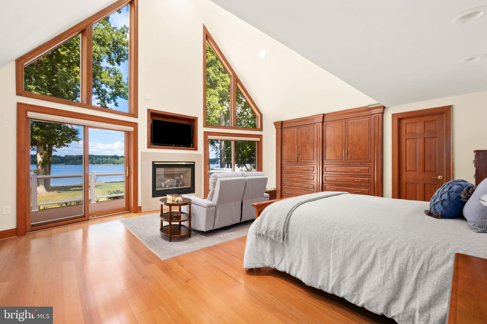 BENNETT POINT - Residential