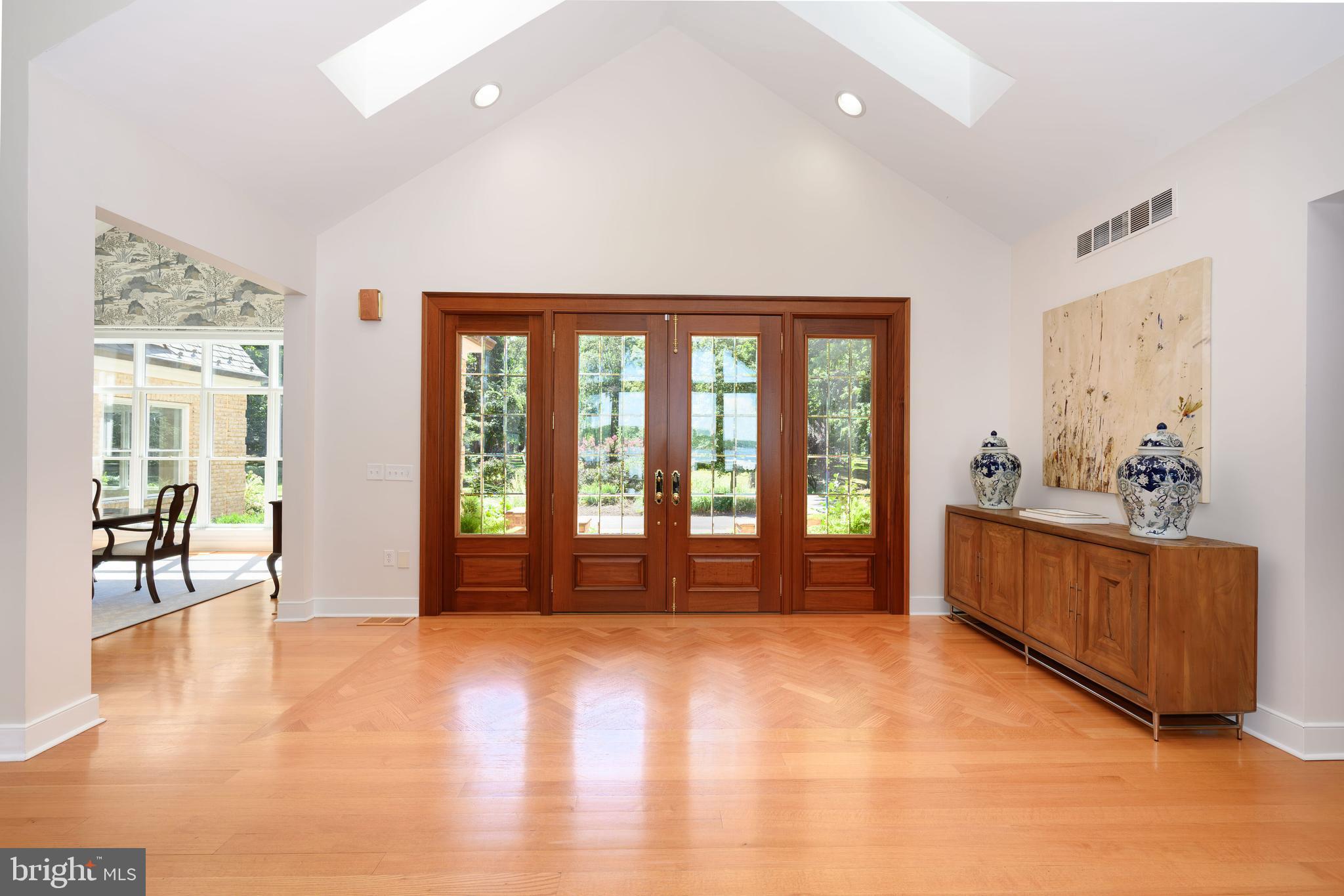 BENNETT POINT - Residential