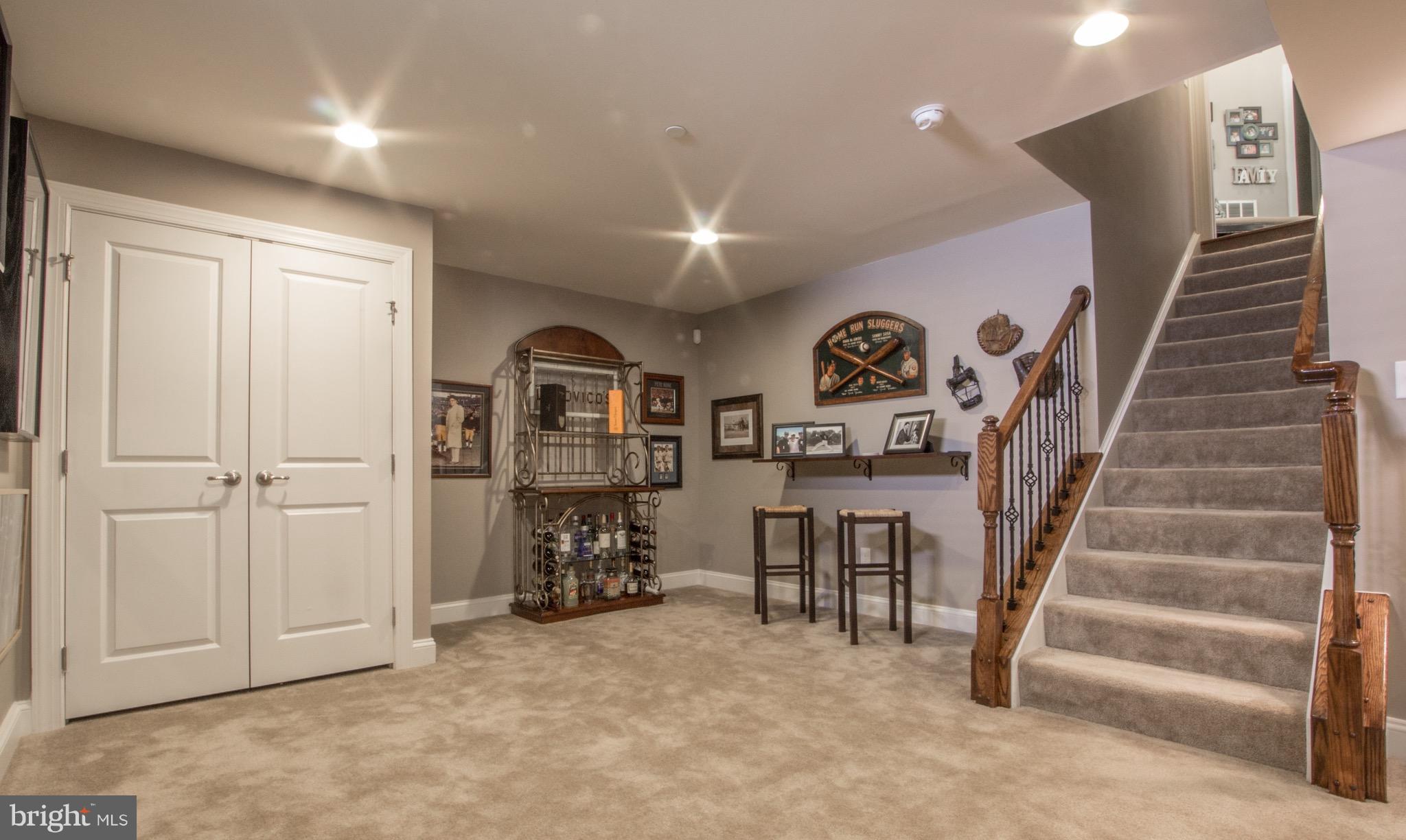 PATRIOTS GLEN - Residential