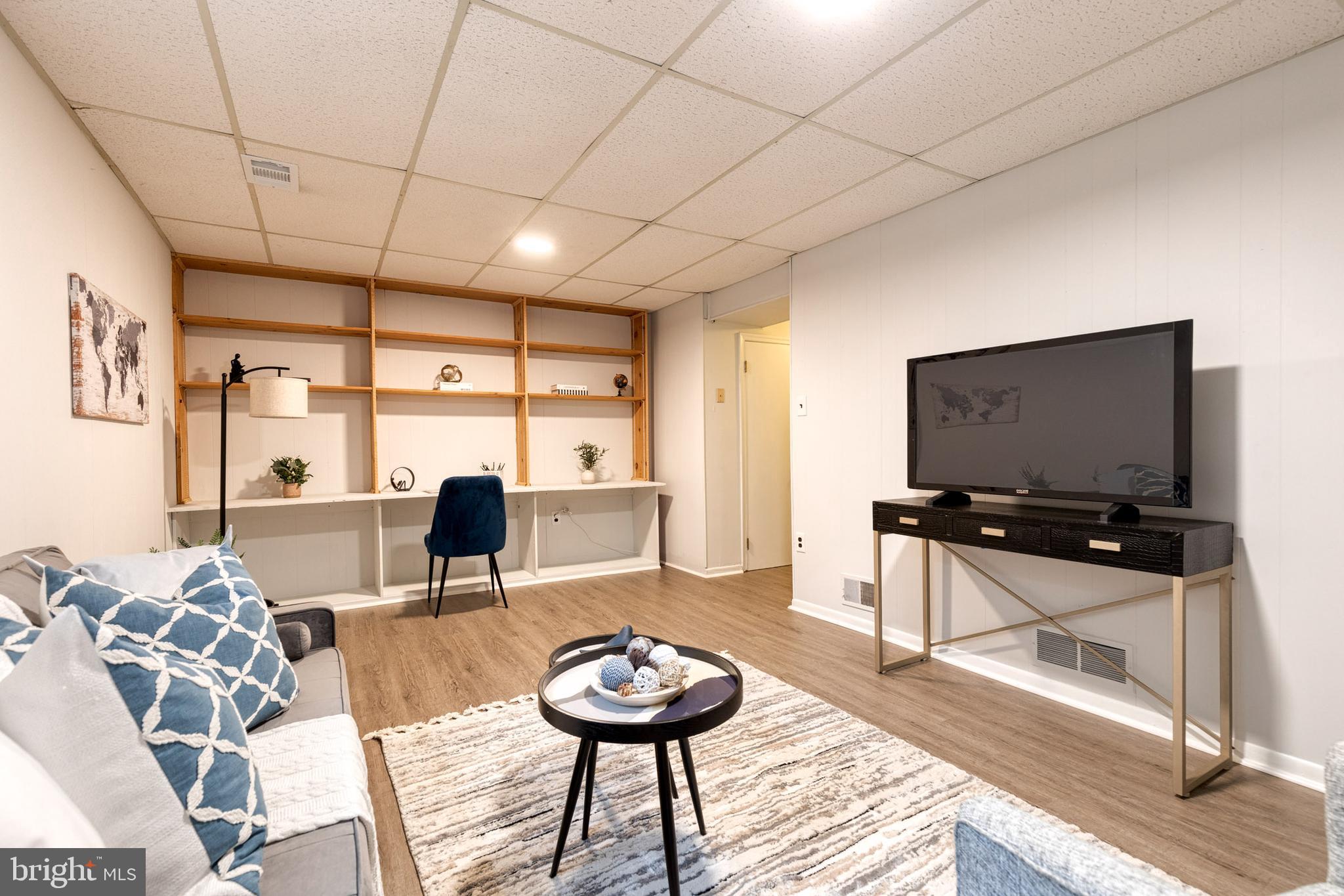 LONG REACH - Residential