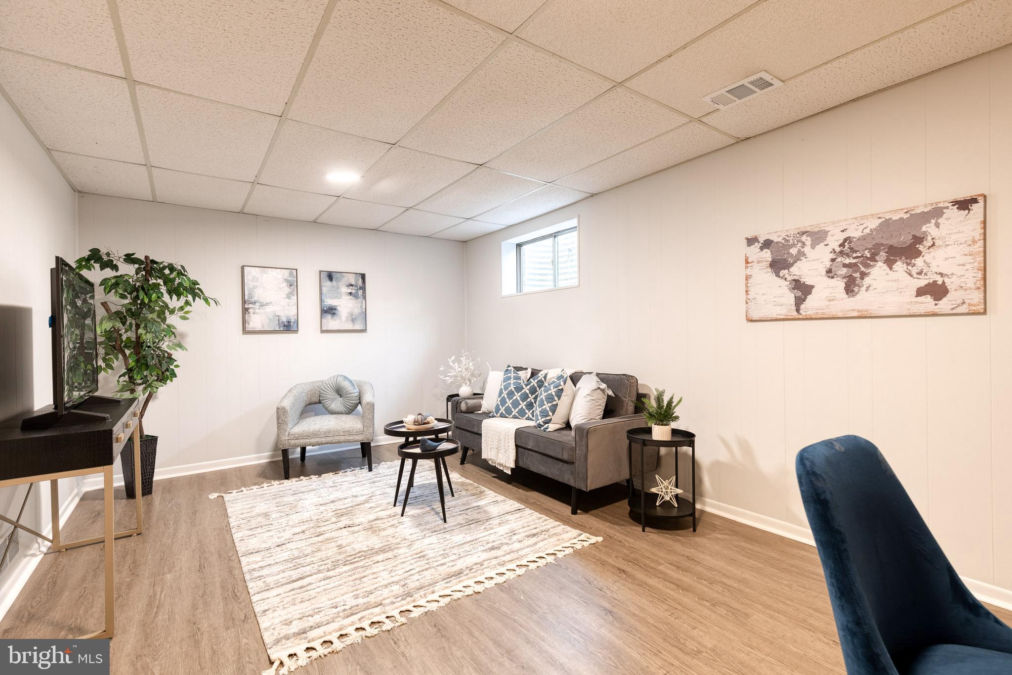 LONG REACH - Residential