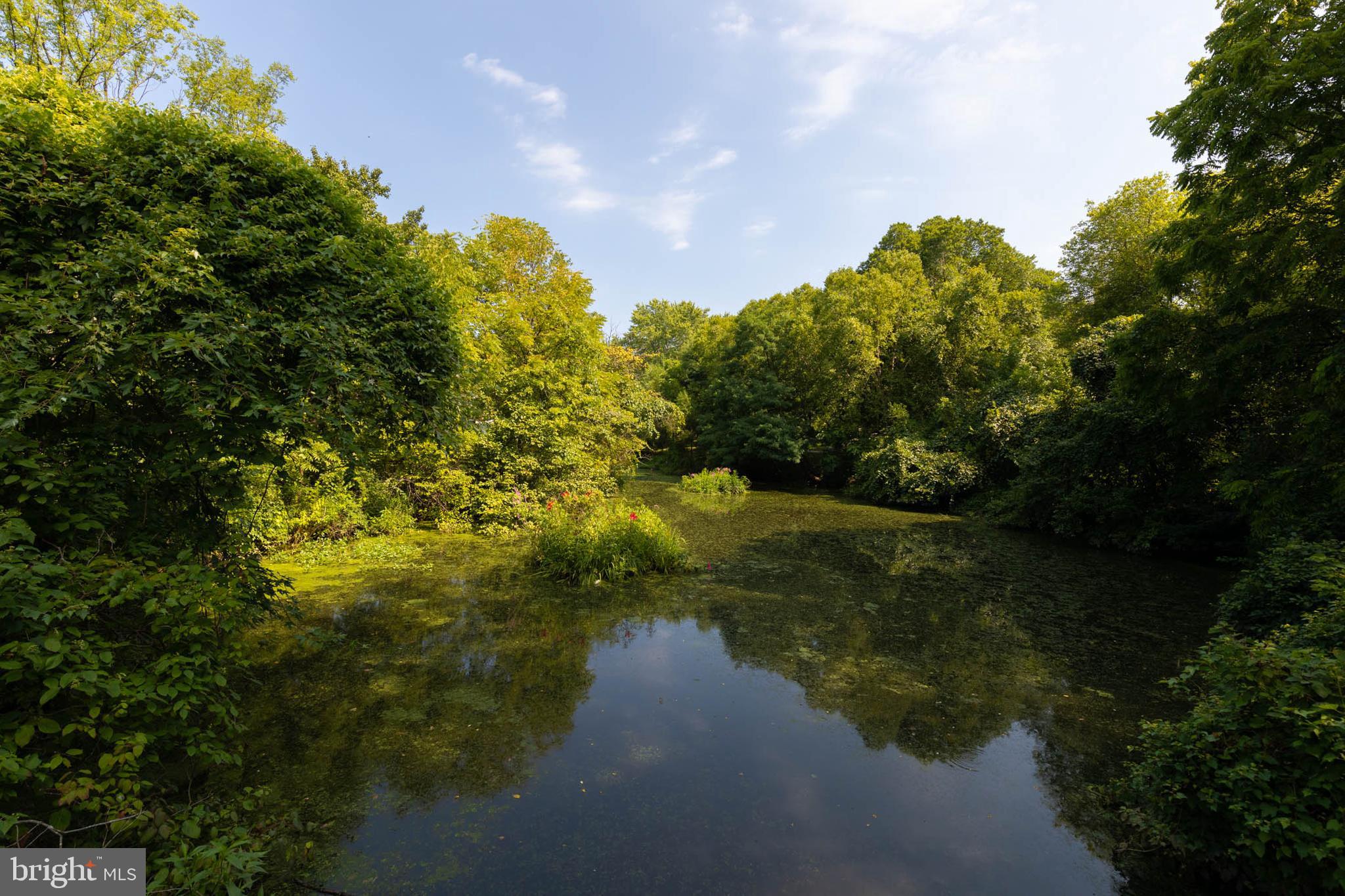 LONG REACH - Residential