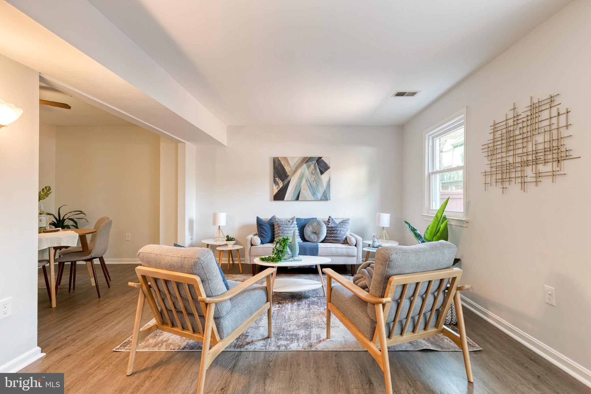 LONG REACH - Residential