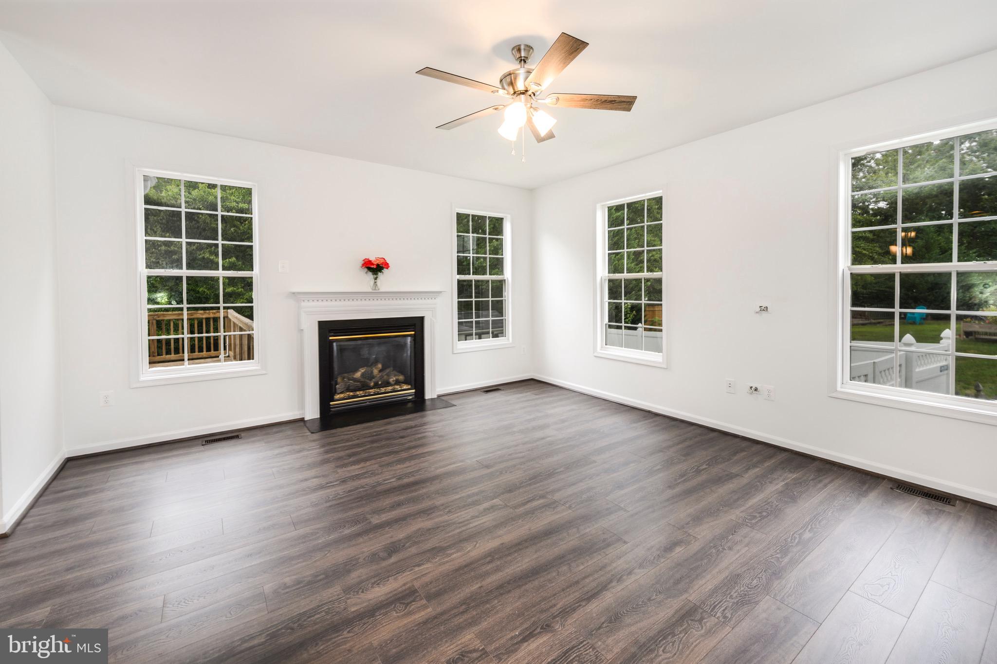 AUSTIN RIDGE - Residential