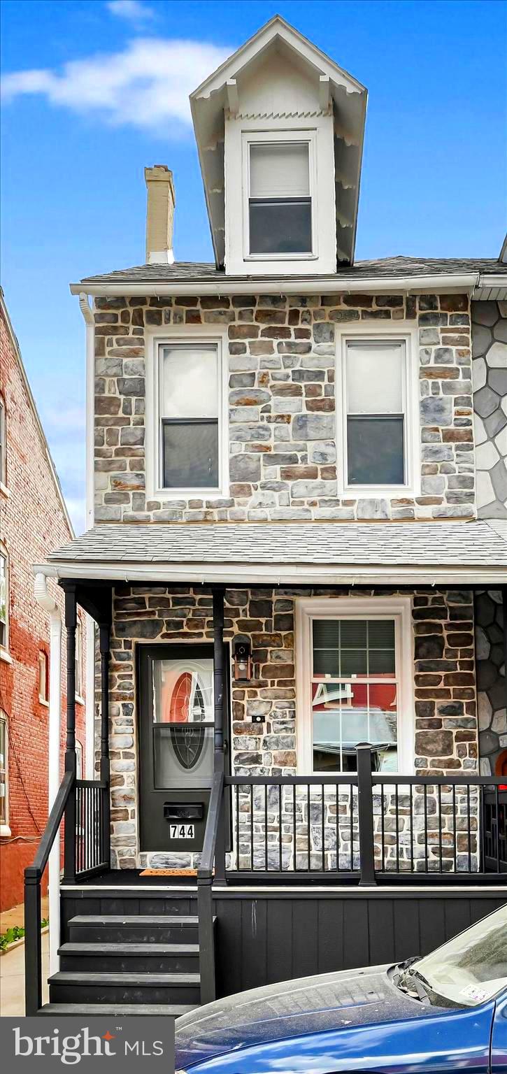 744 PEAR STREET
