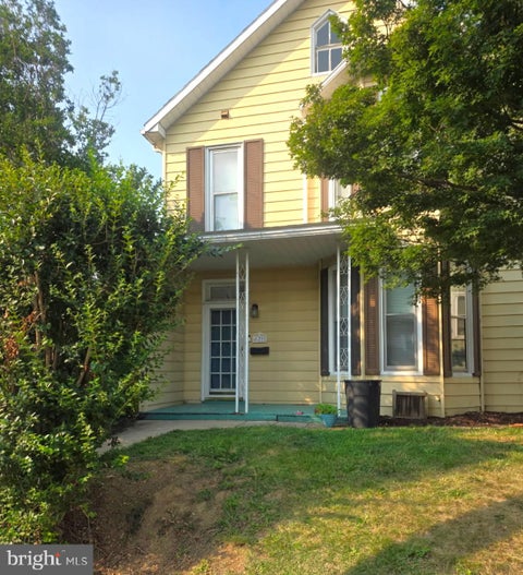 Homes For Sale - 29 E Second Street<br/> Franklin County, WAYNESBORO, PA 17268