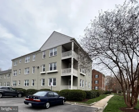1413 Belle View Boulevard Unit C1, Alexandria, VA MLS: VAFX2232430