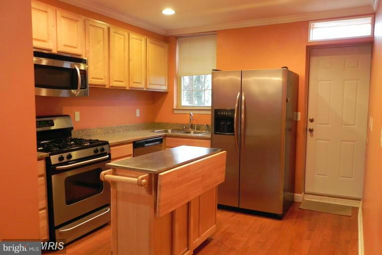 WASHINGTON VILLAGE - Residential Lease