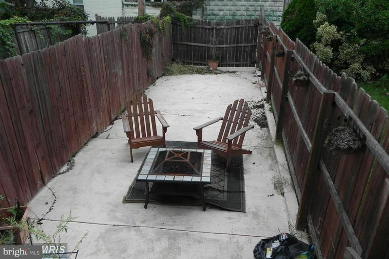 WASHINGTON VILLAGE - Residential Lease