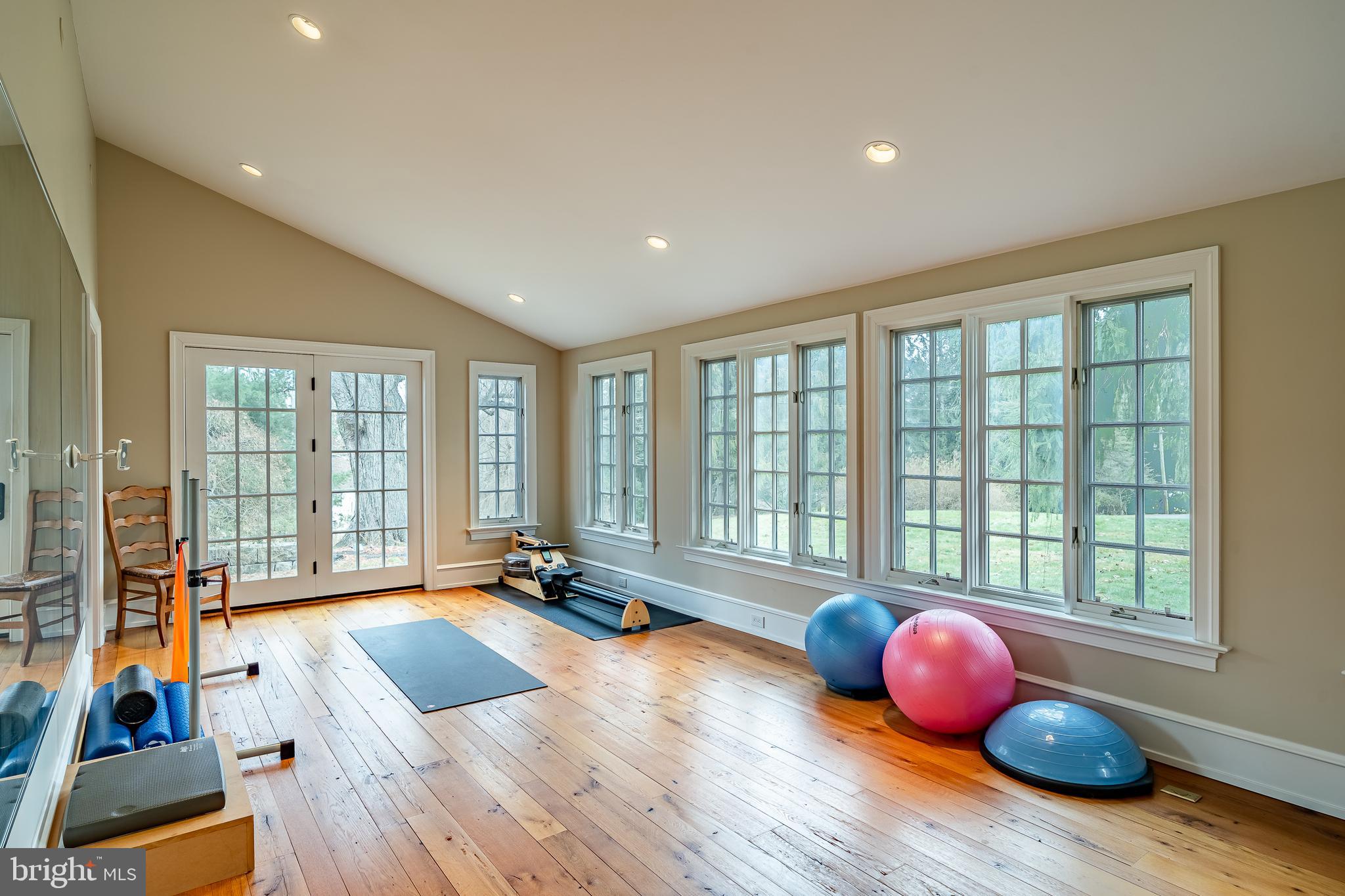 HUNT COUNTRY - Residential