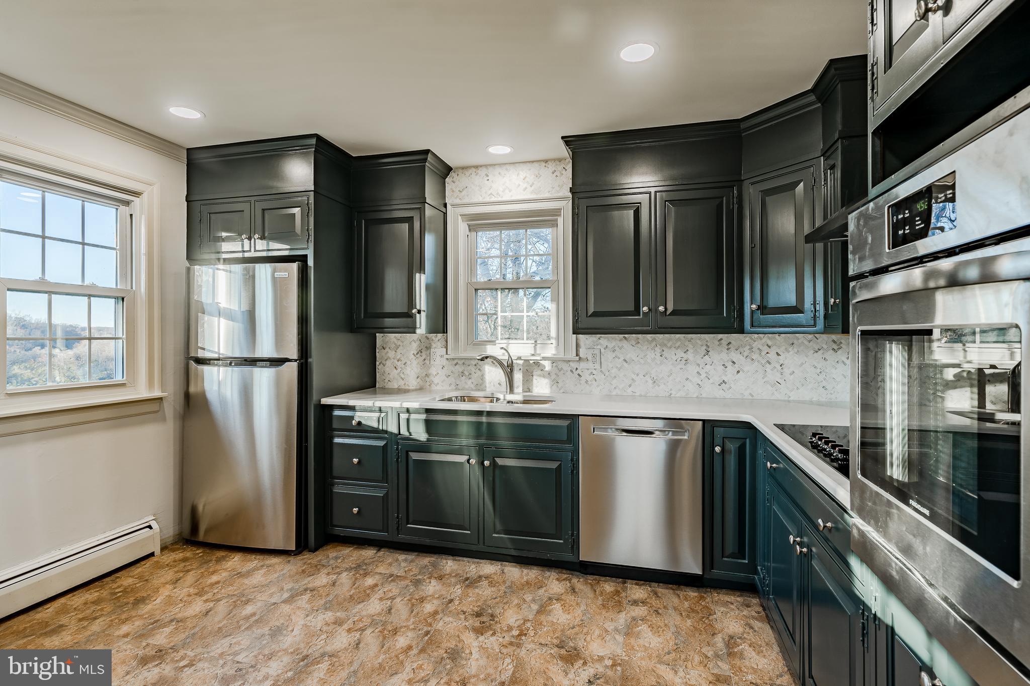 HUNT COUNTRY - Residential