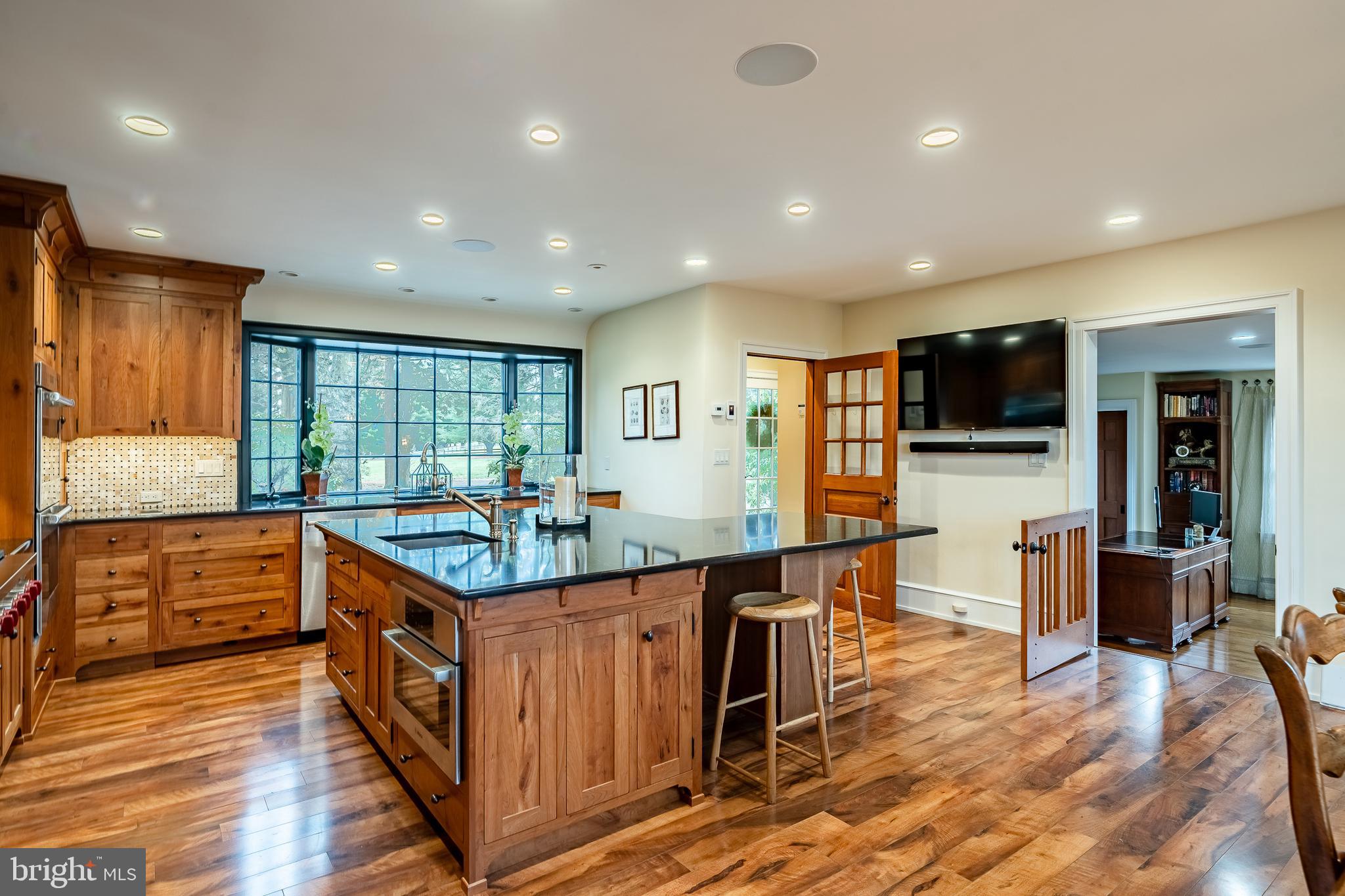 HUNT COUNTRY - Residential