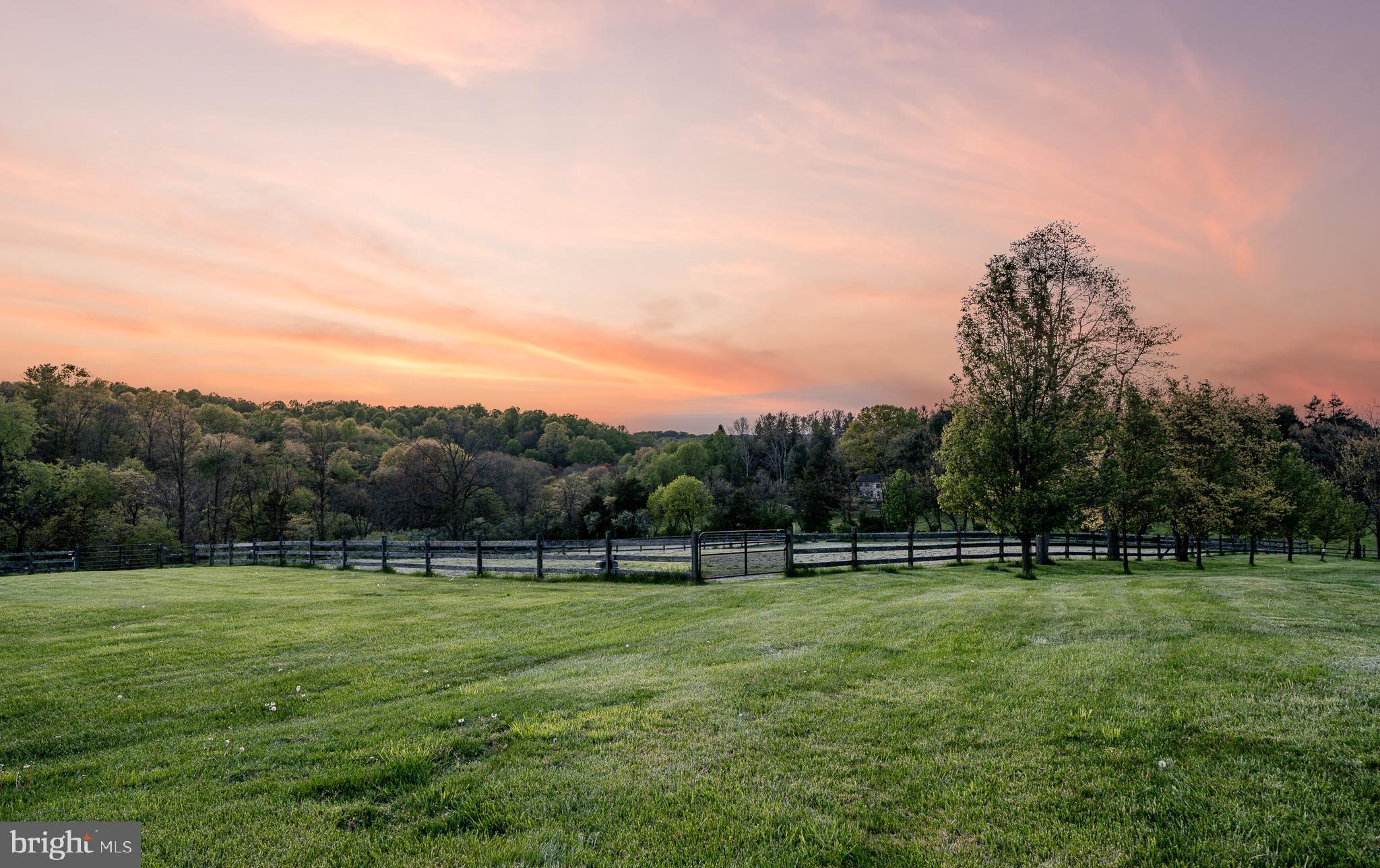 HUNT COUNTRY - Residential