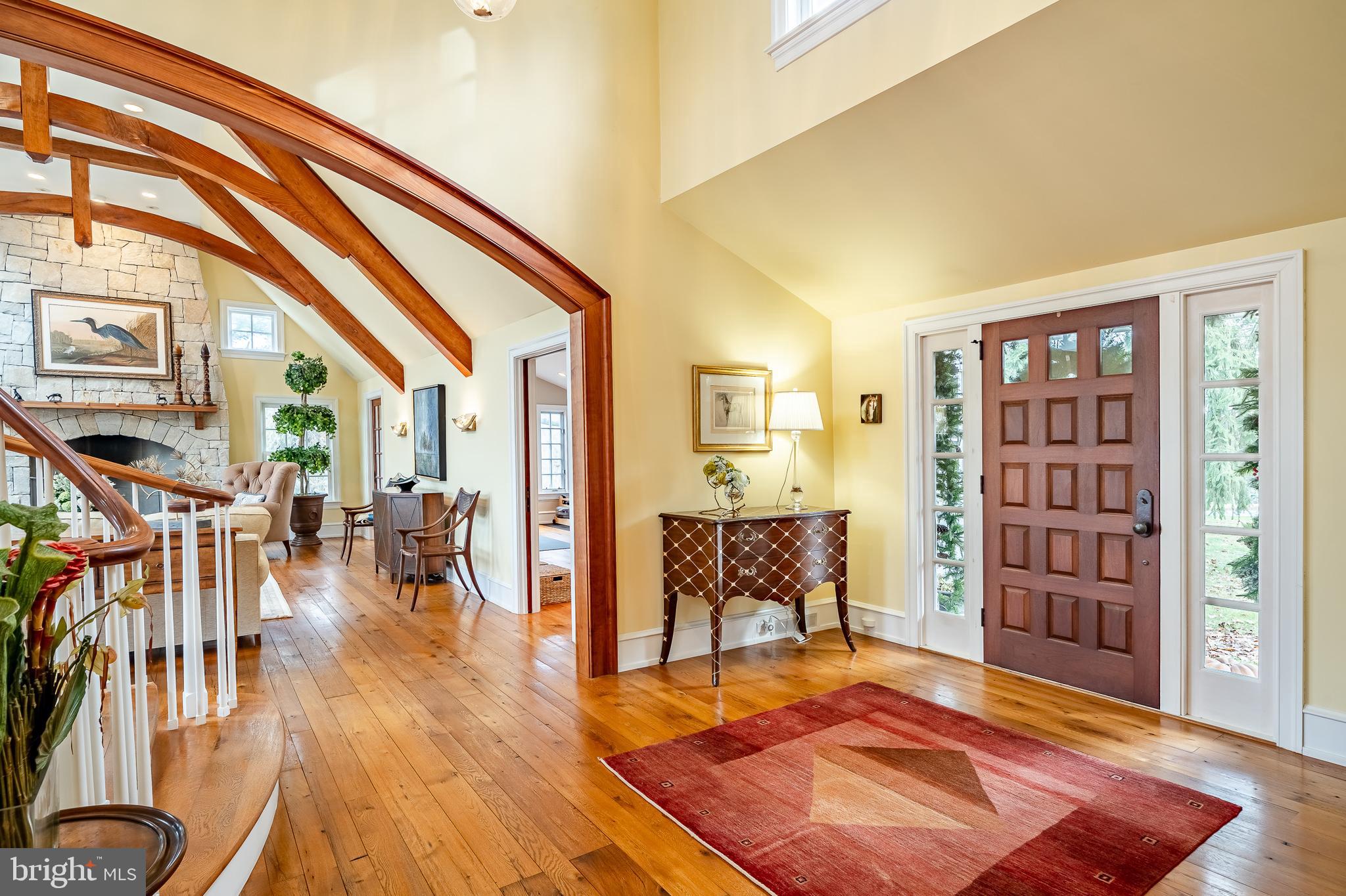 HUNT COUNTRY - Residential