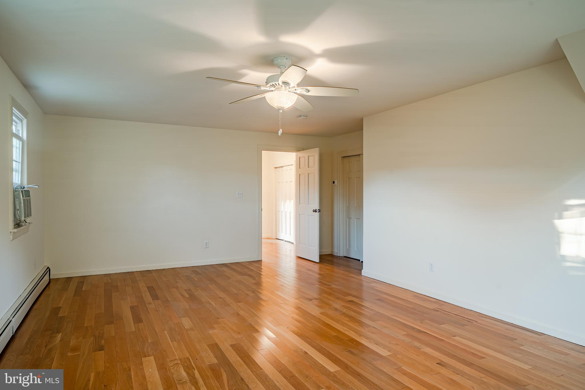 HUNT COUNTRY - Residential