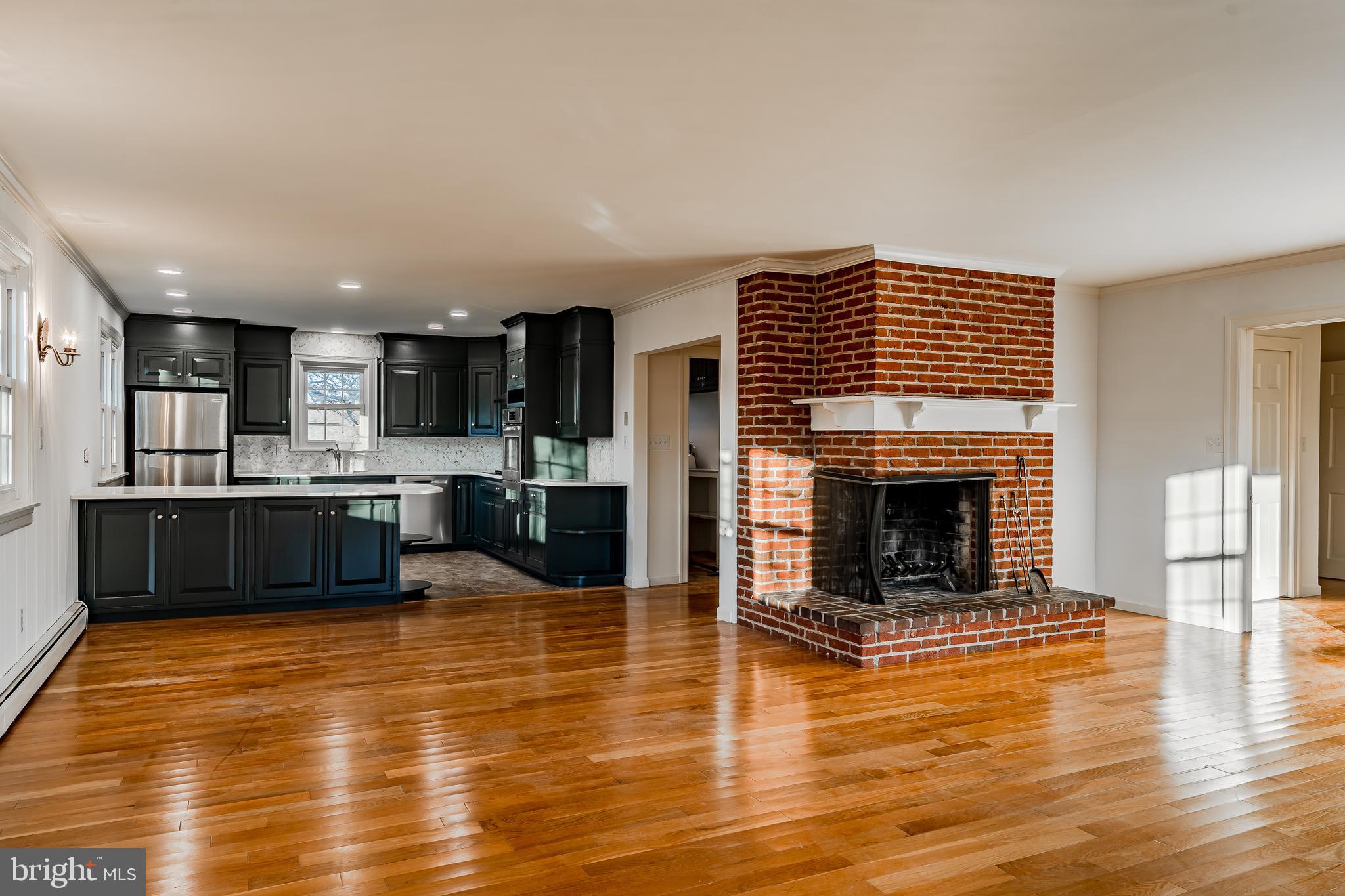 HUNT COUNTRY - Residential