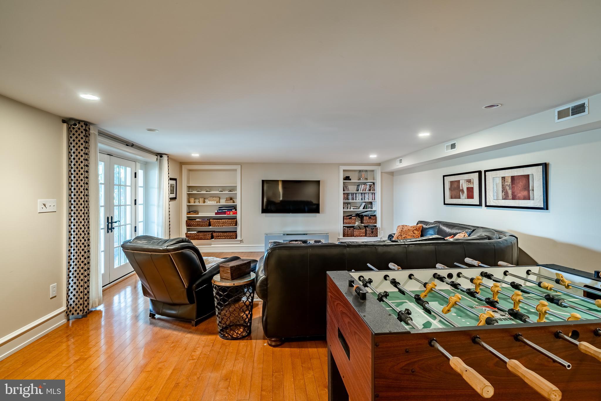 HUNT COUNTRY - Residential