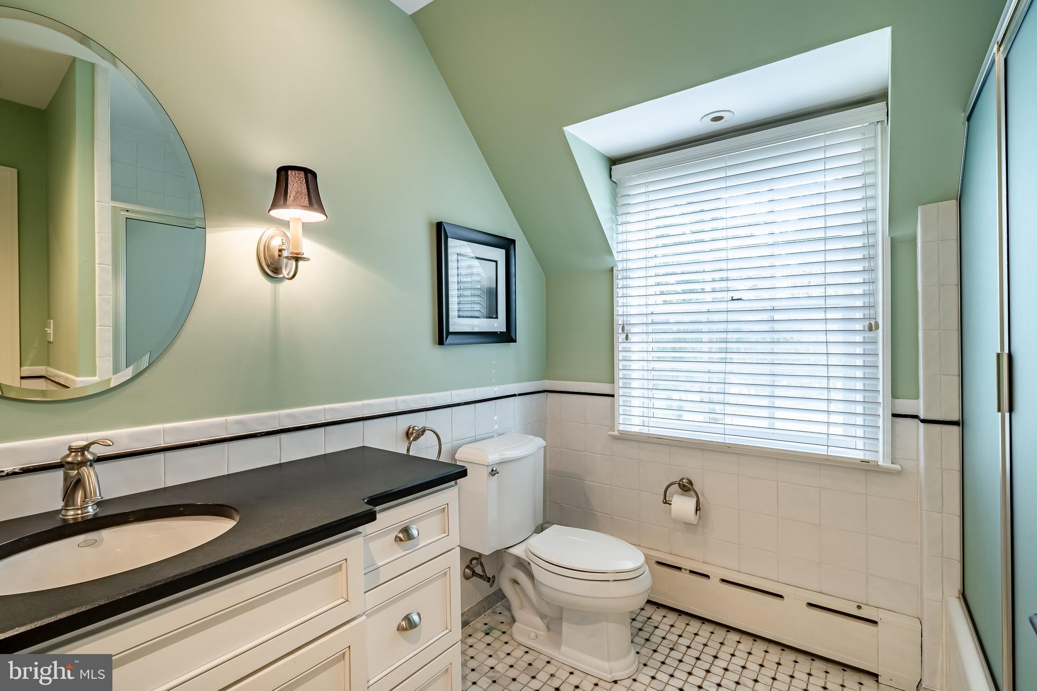 HUNT COUNTRY - Residential