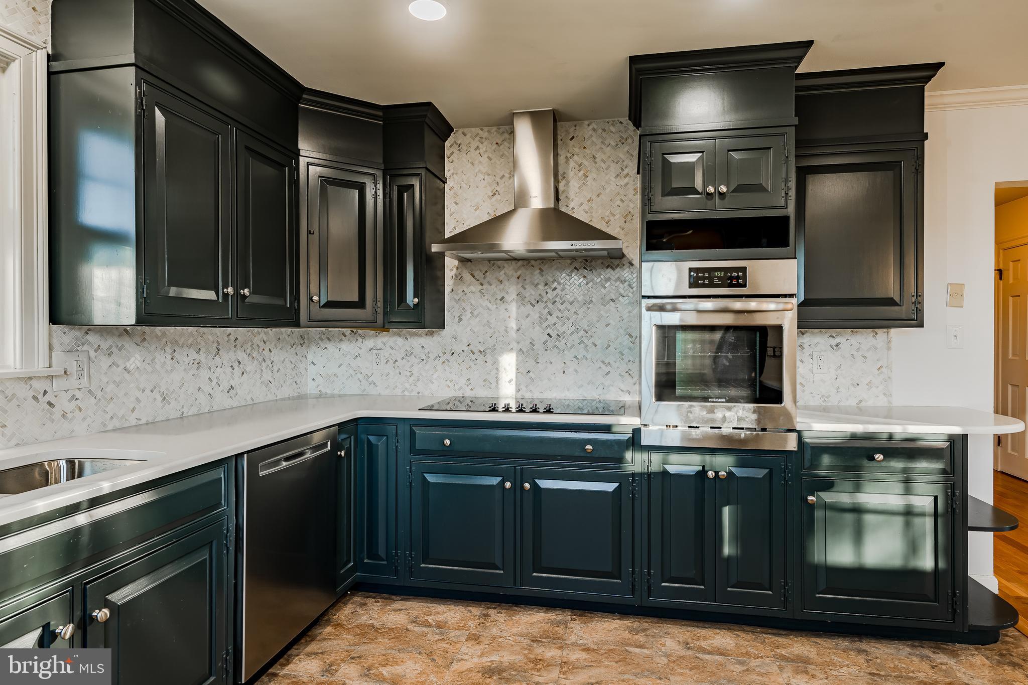 HUNT COUNTRY - Residential