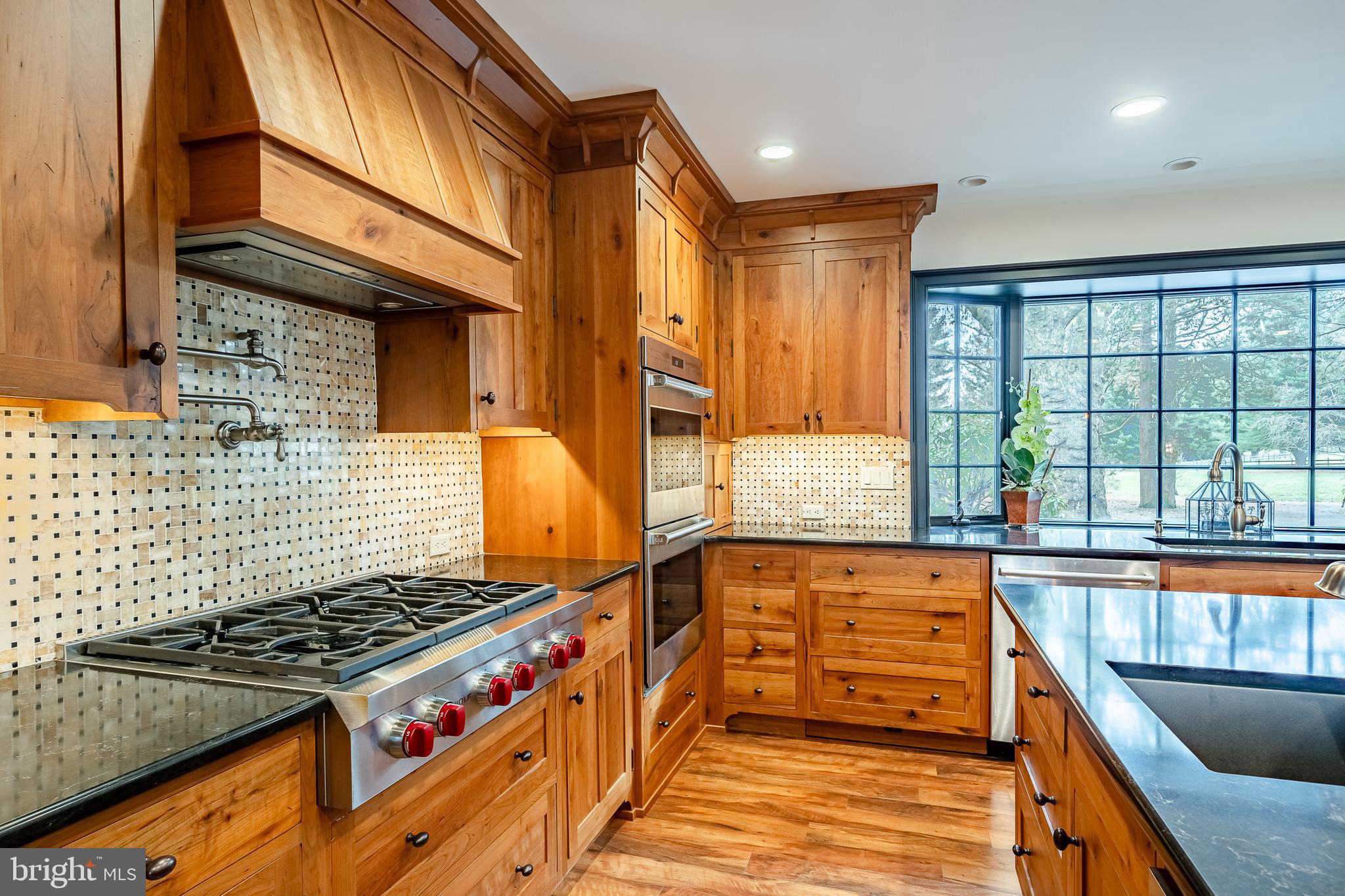 HUNT COUNTRY - Residential