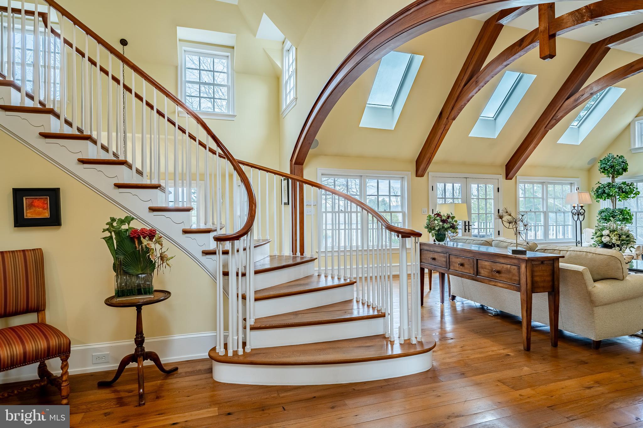 HUNT COUNTRY - Residential