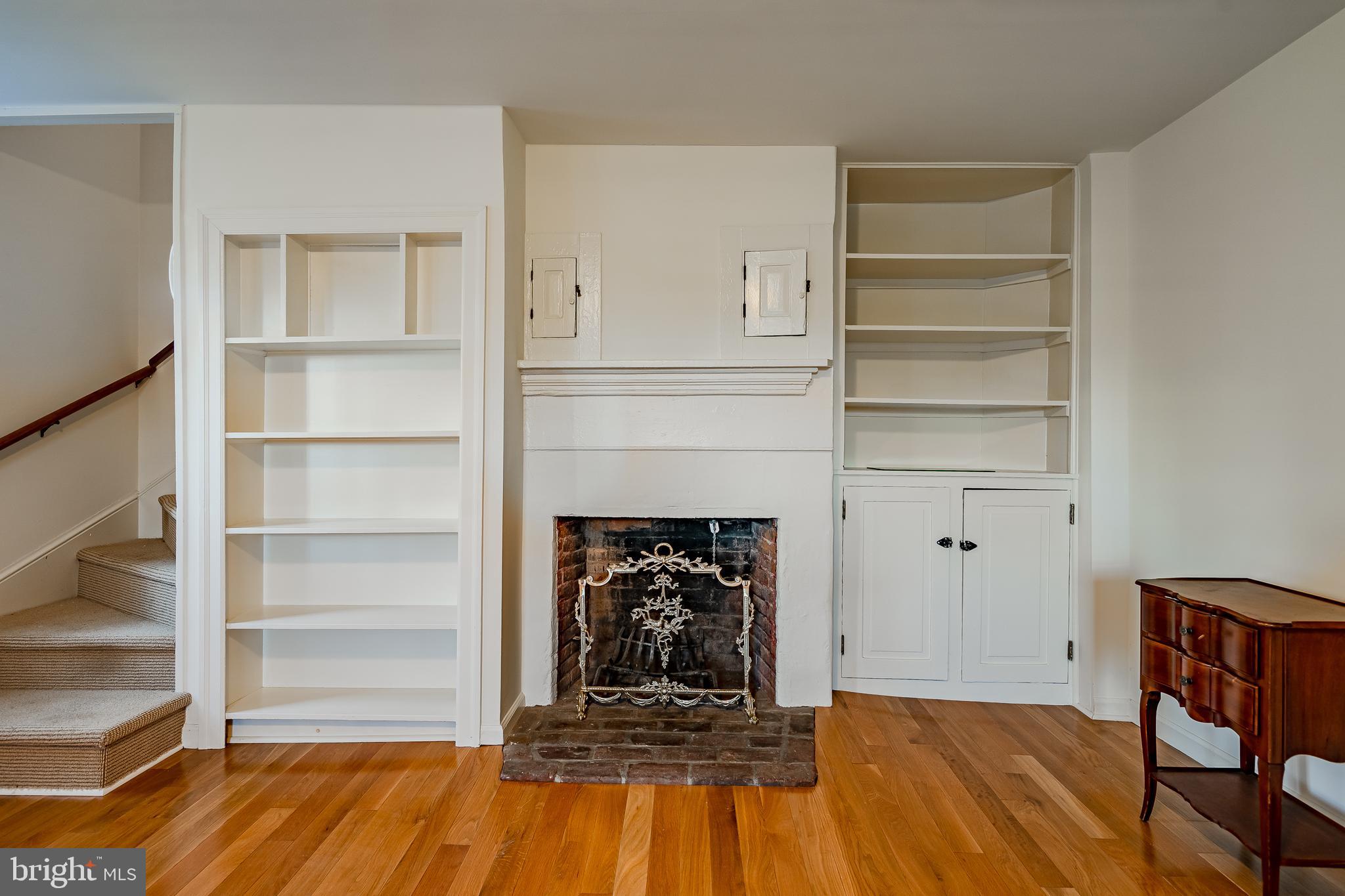 HUNT COUNTRY - Residential