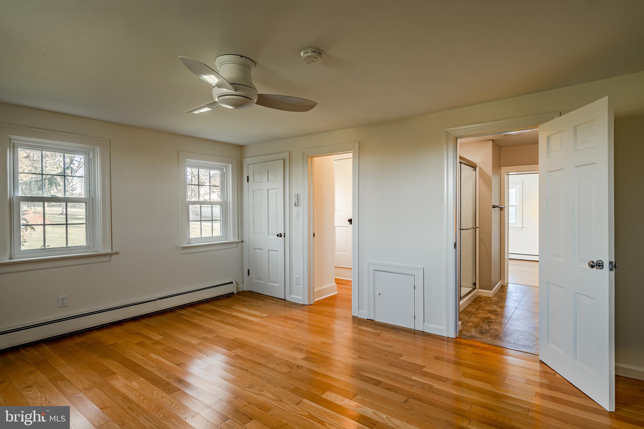 HUNT COUNTRY - Residential