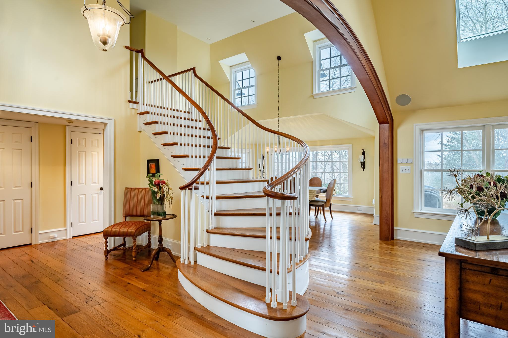 HUNT COUNTRY - Residential