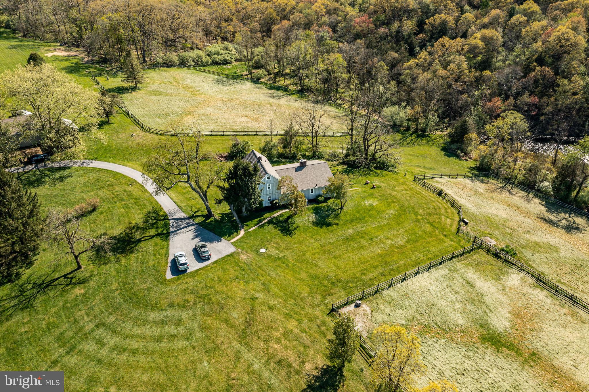 HUNT COUNTRY - Residential