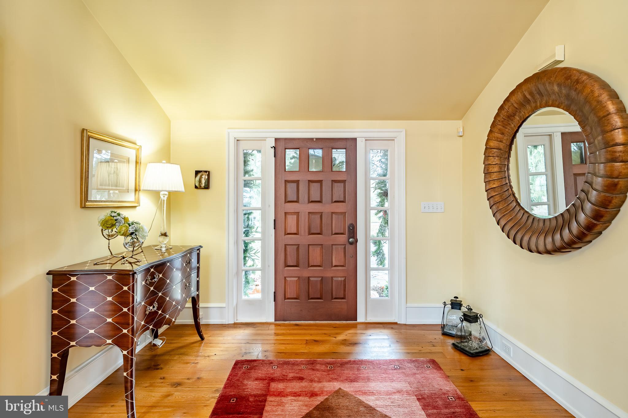 HUNT COUNTRY - Residential