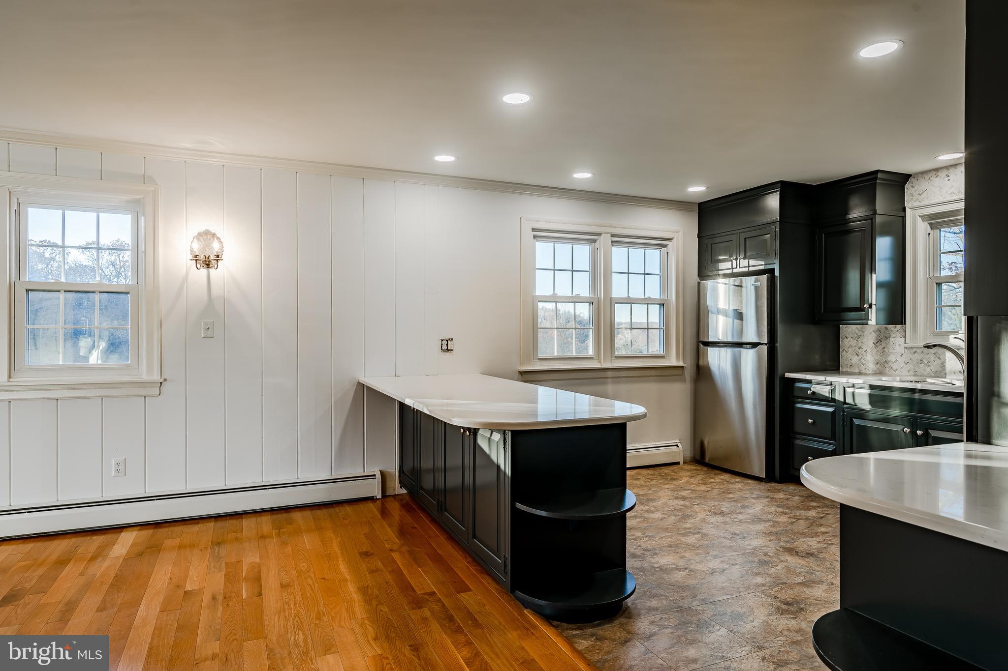 HUNT COUNTRY - Residential