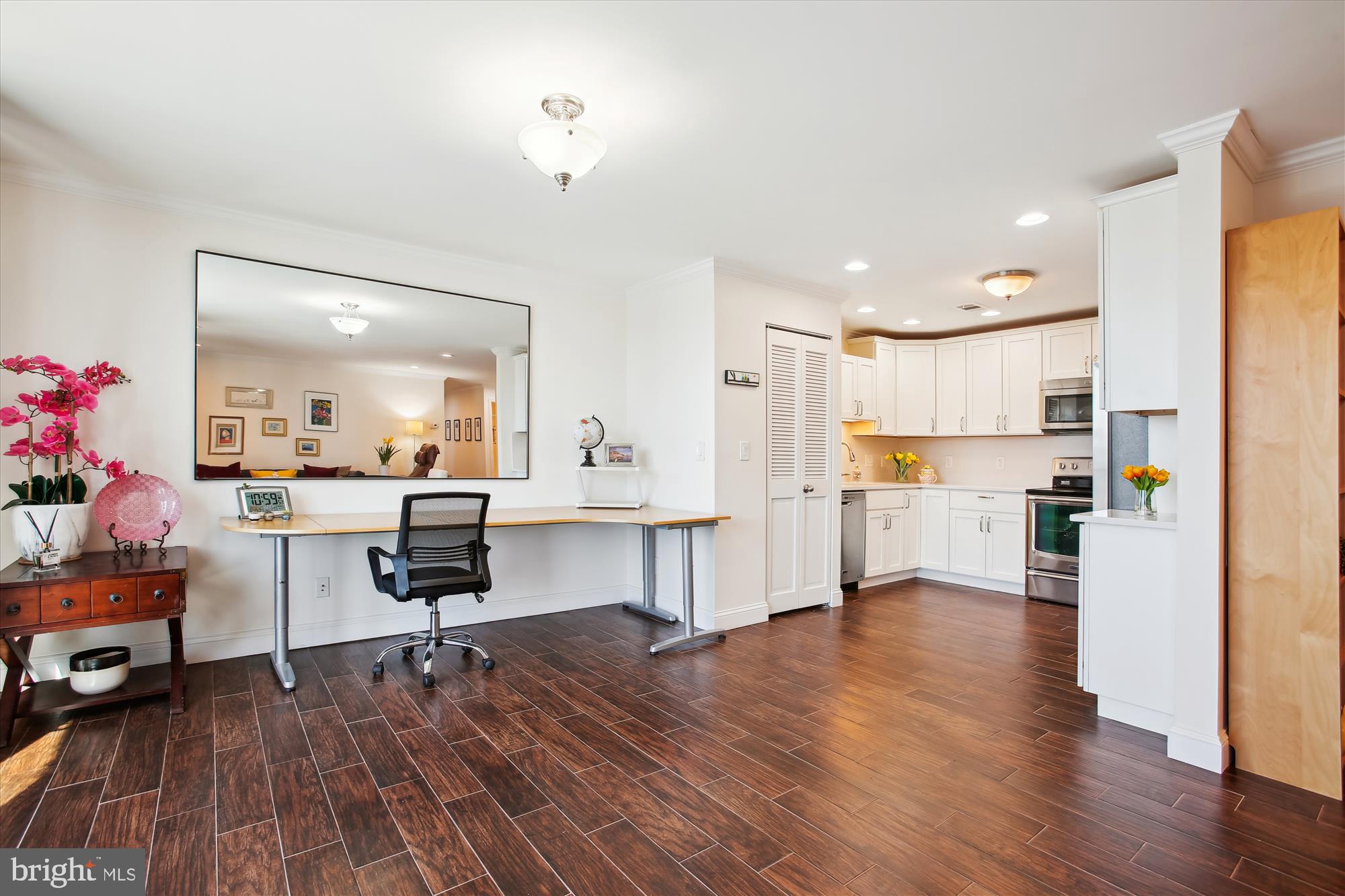 MCLEAN HOUSE - Residential