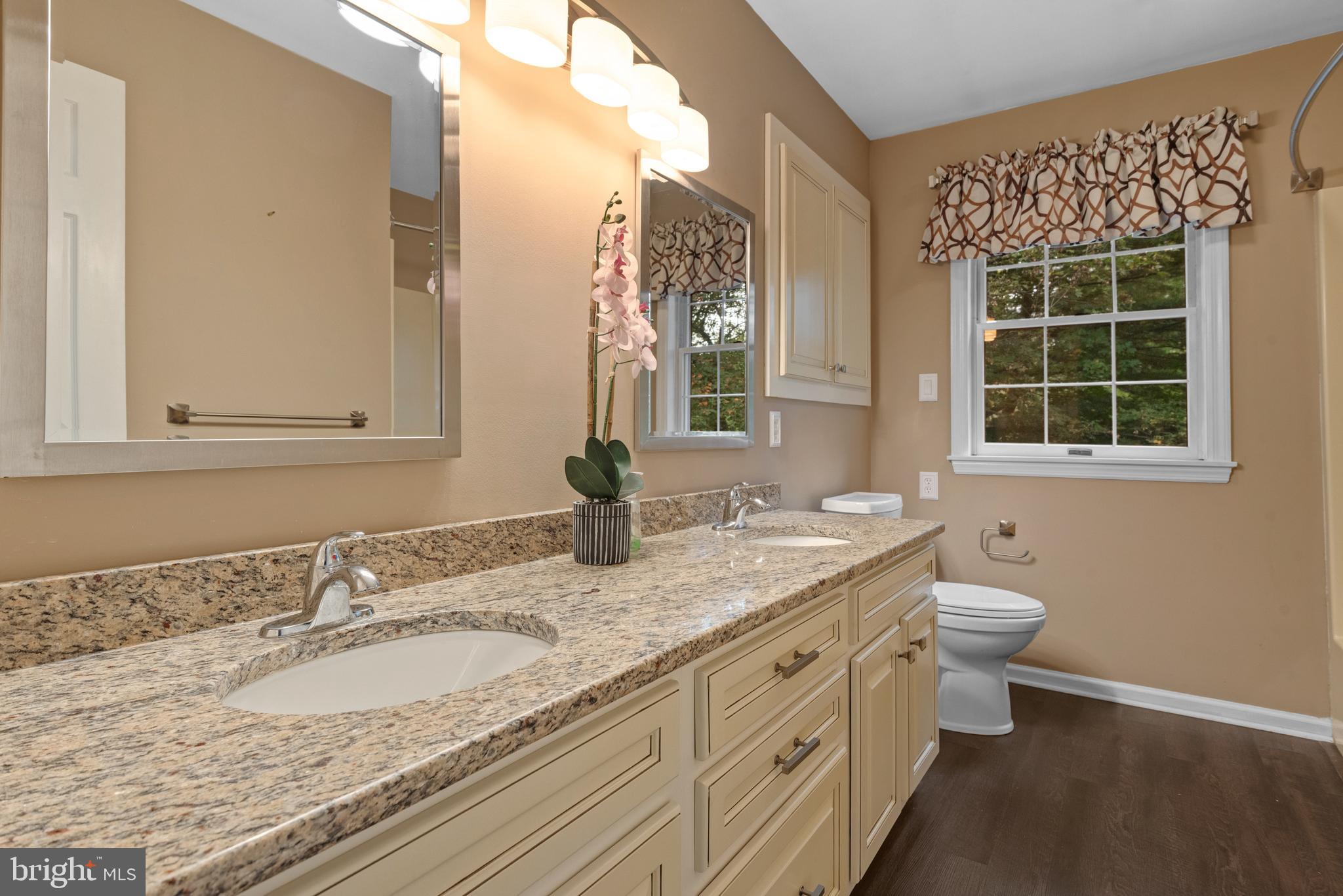 CANTERBURY PLACE - Residential