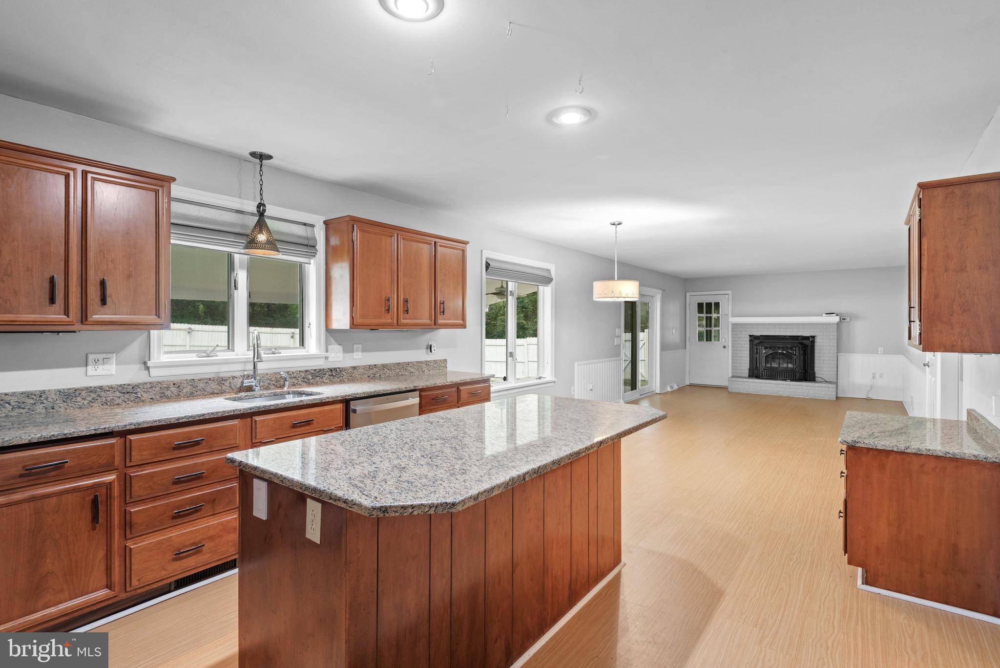 CANTERBURY PLACE - Residential