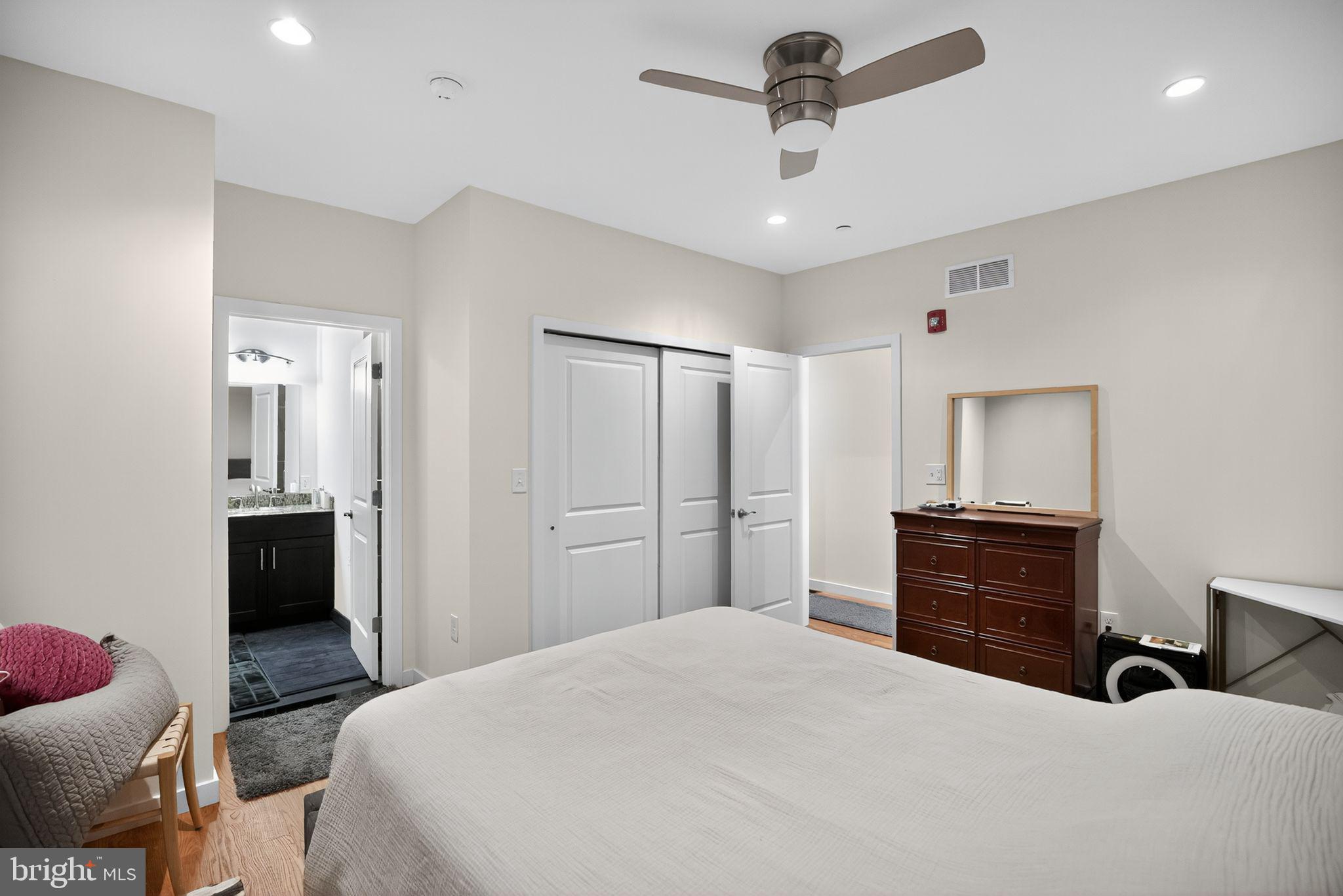 GRADUATE HOSPITAL - Residential