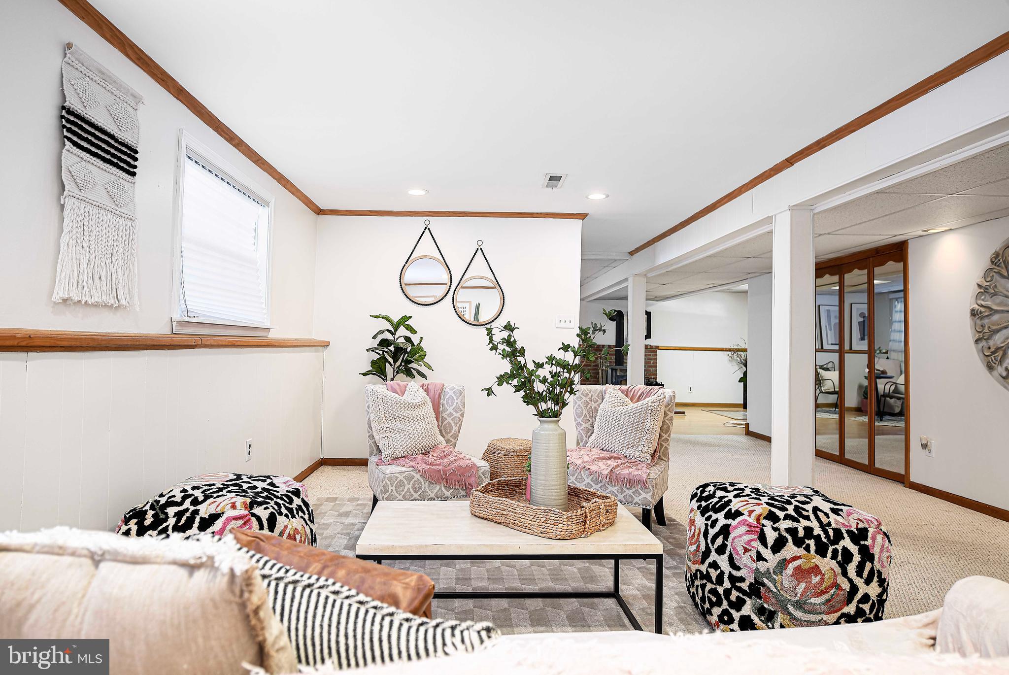 HOLLAND ACRES - Residential