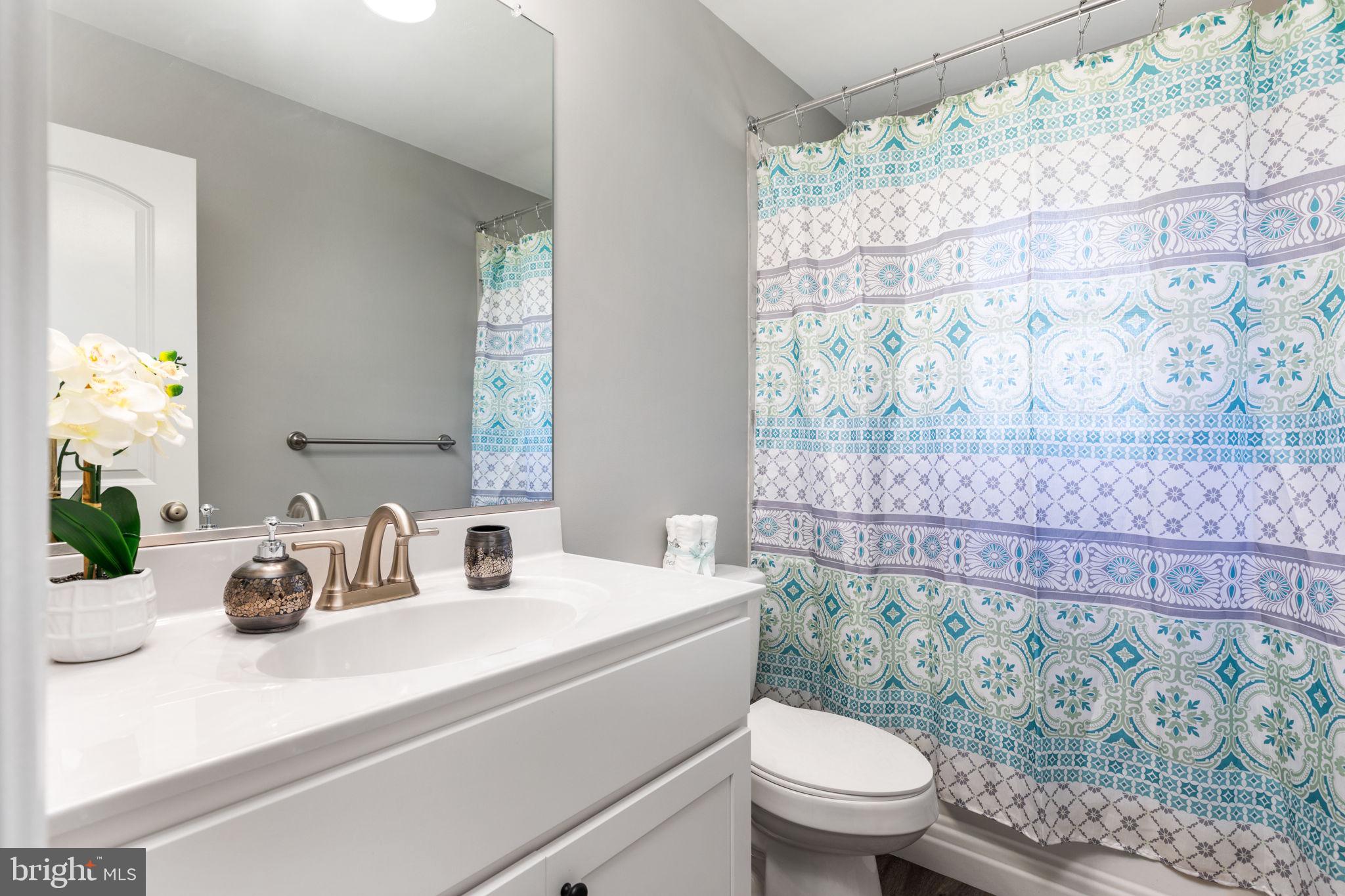 DAVIS STRASBURG - Residential