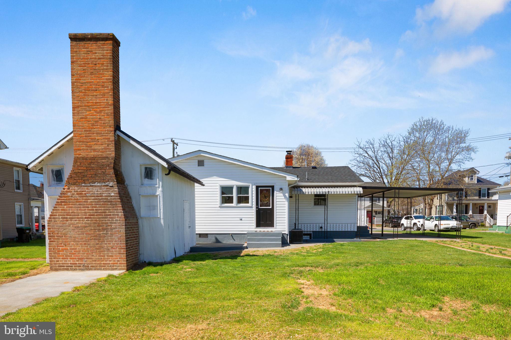 DAVIS STRASBURG - Residential