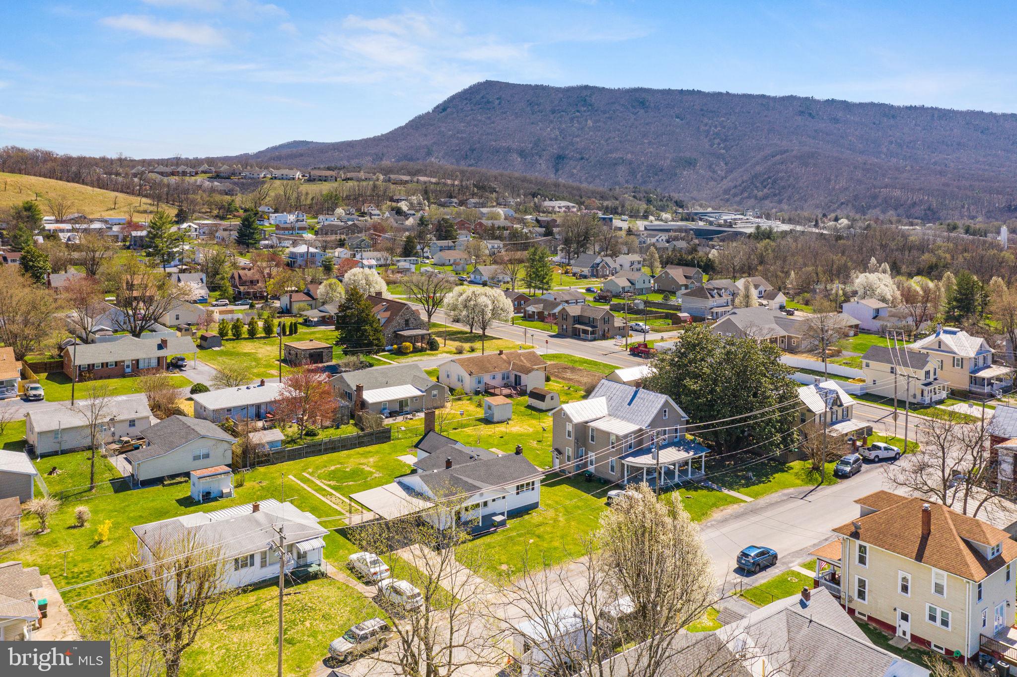 DAVIS STRASBURG - Residential