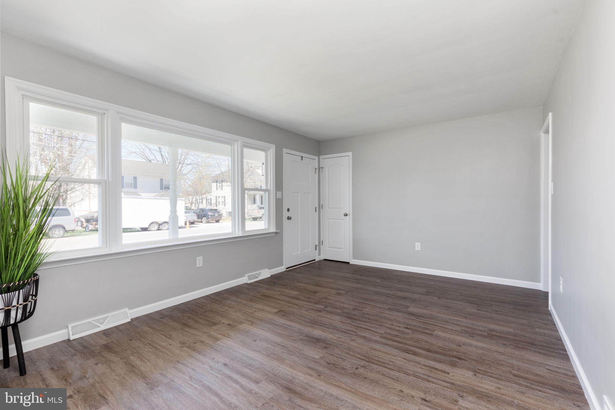 DAVIS STRASBURG - Residential