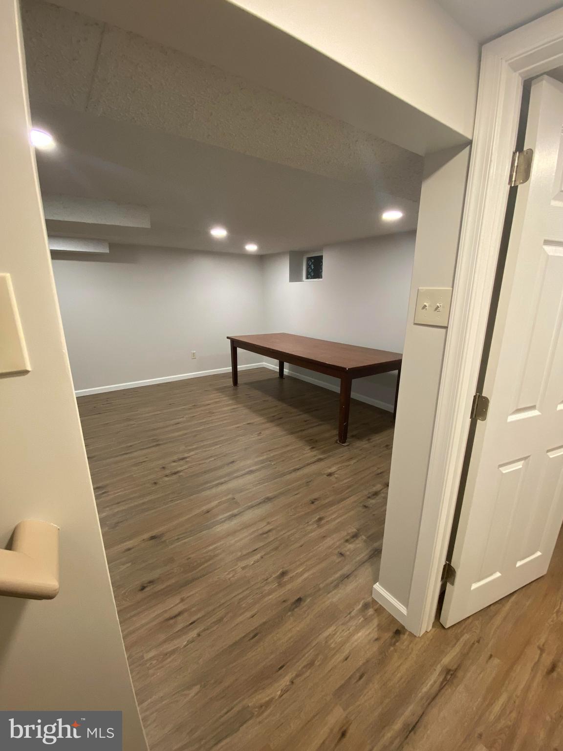 GLENSIDE - Residential Lease