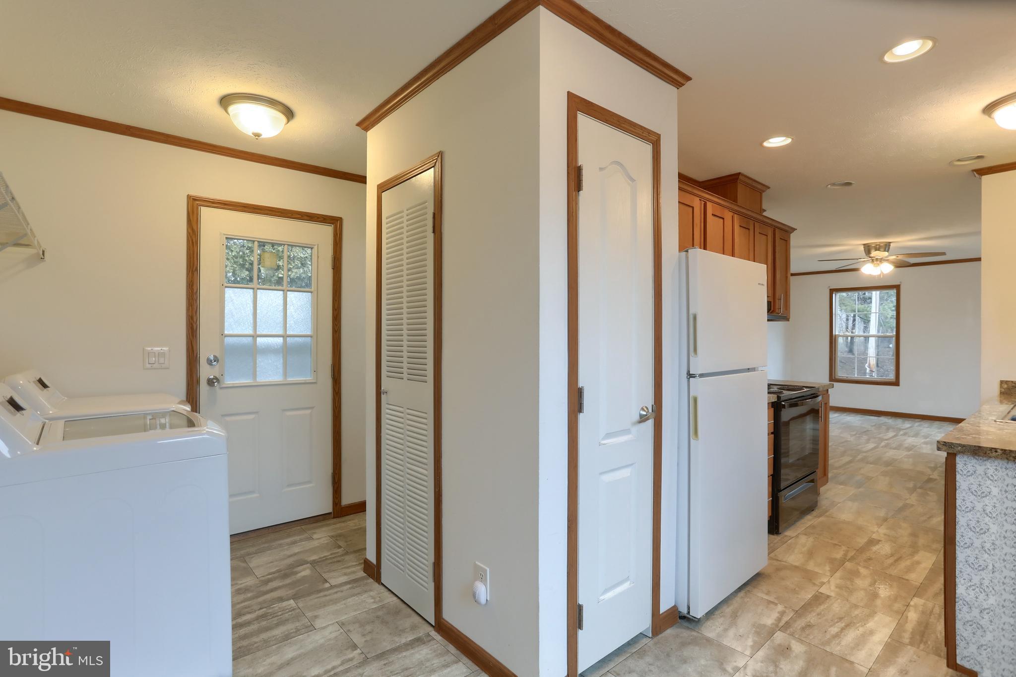 LINCOLN VILLAGE MH PARK - Residential