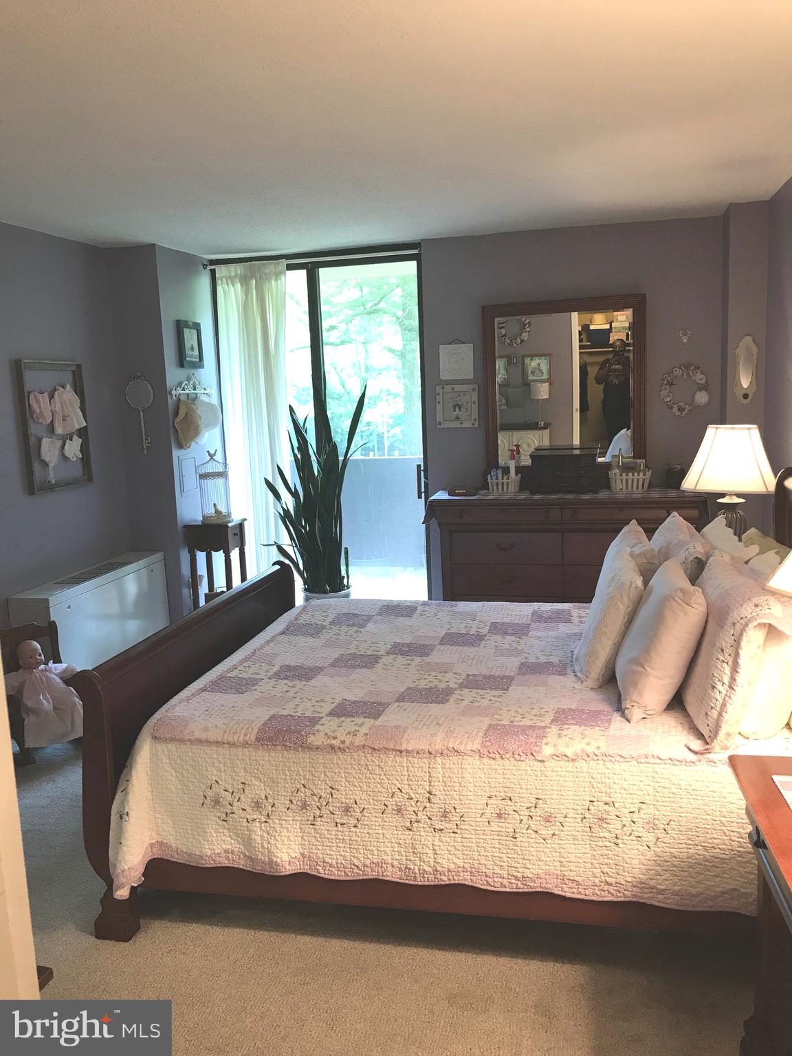 TOWERS IN WESTCHESTER PARK - Residential