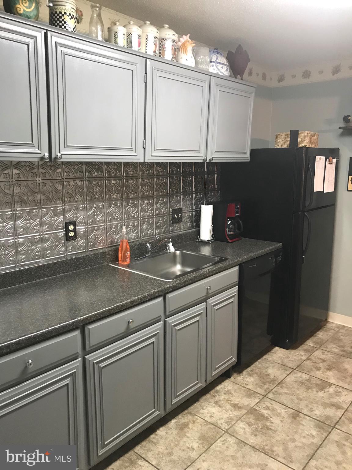 TOWERS IN WESTCHESTER PARK - Residential