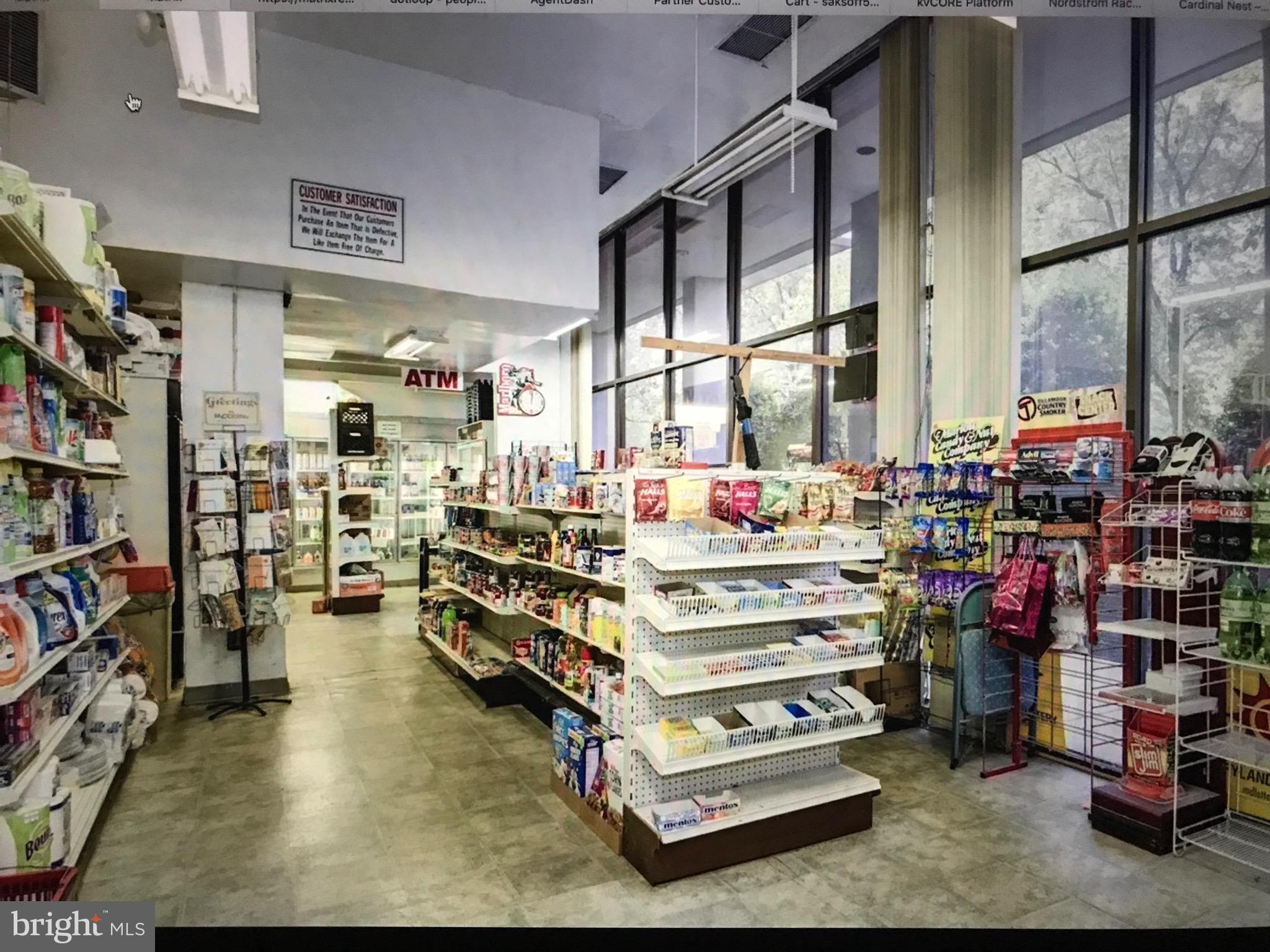 TOWERS IN WESTCHESTER PARK - Residential