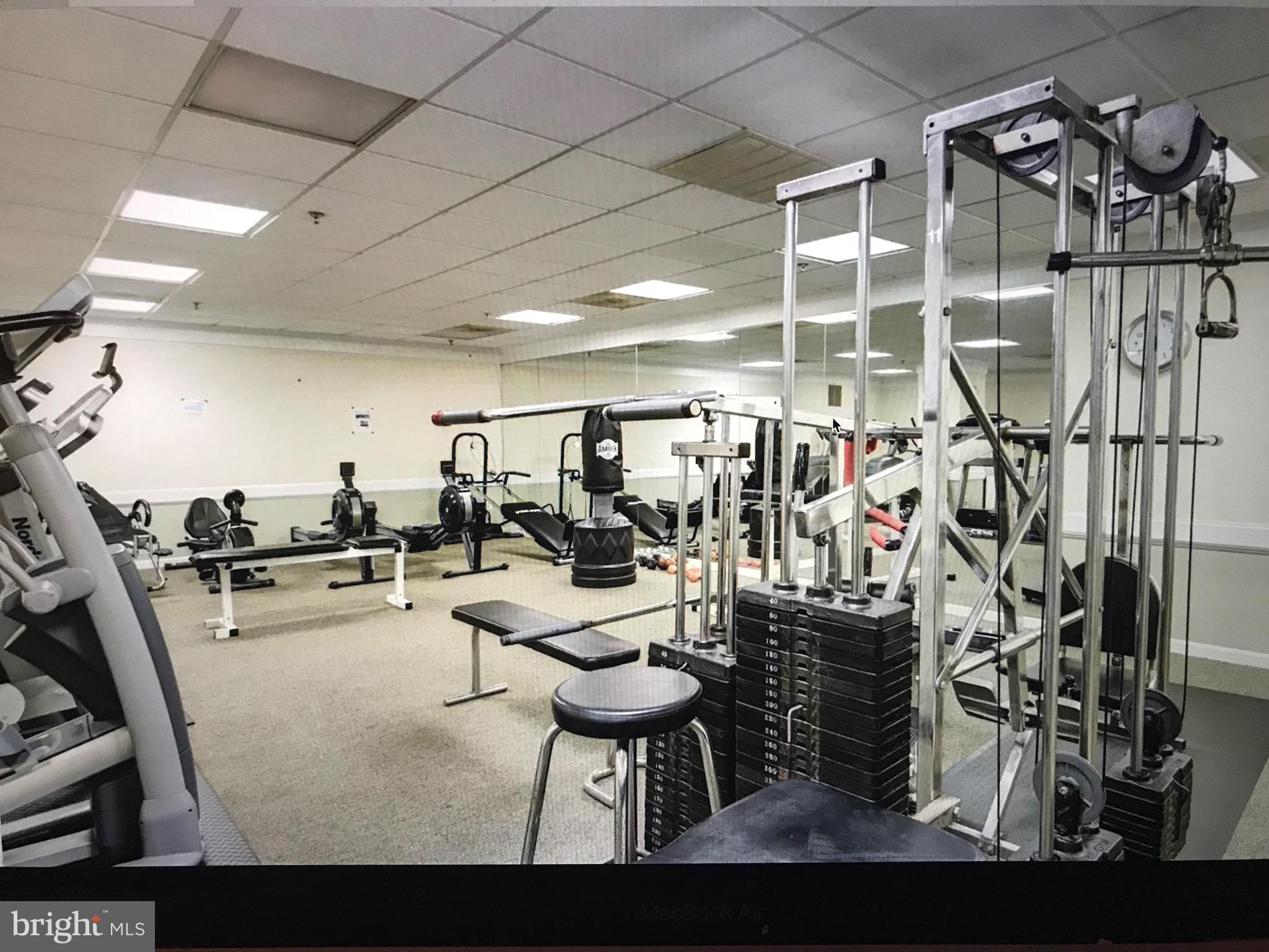 TOWERS IN WESTCHESTER PARK - Residential