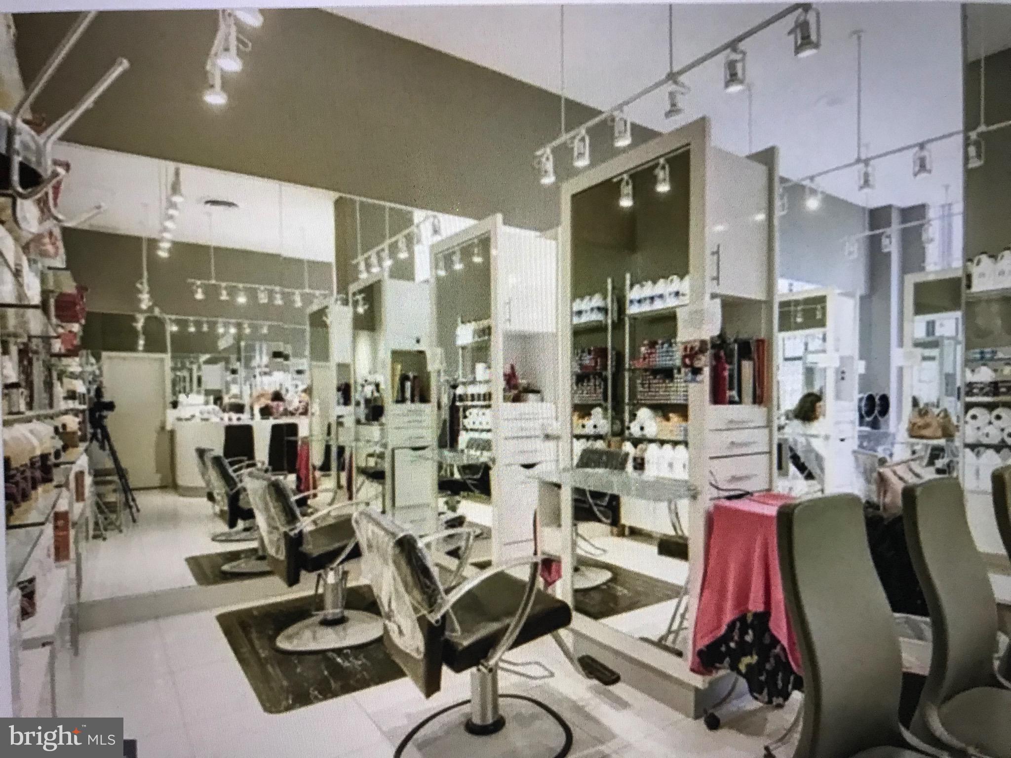 TOWERS IN WESTCHESTER PARK - Residential