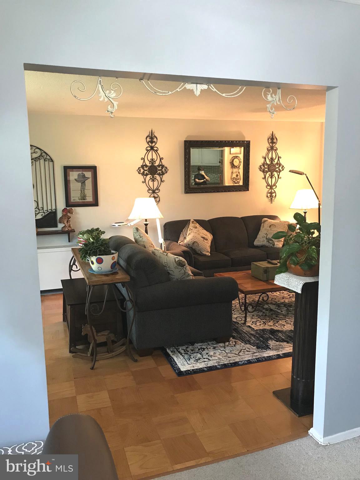 TOWERS IN WESTCHESTER PARK - Residential