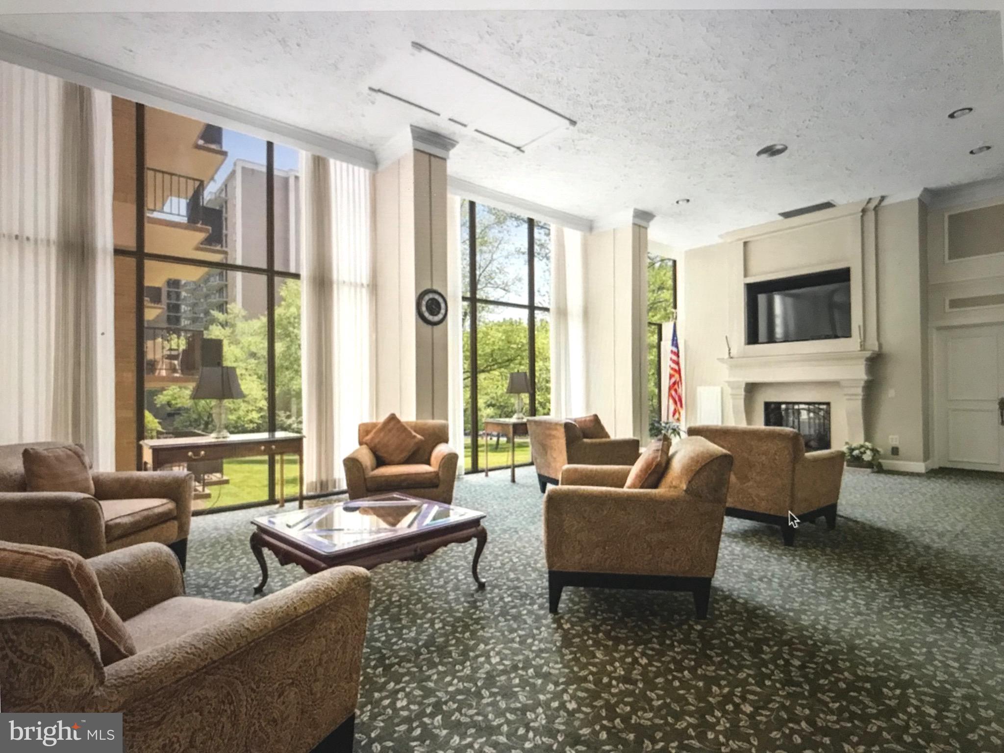 TOWERS IN WESTCHESTER PARK - Residential