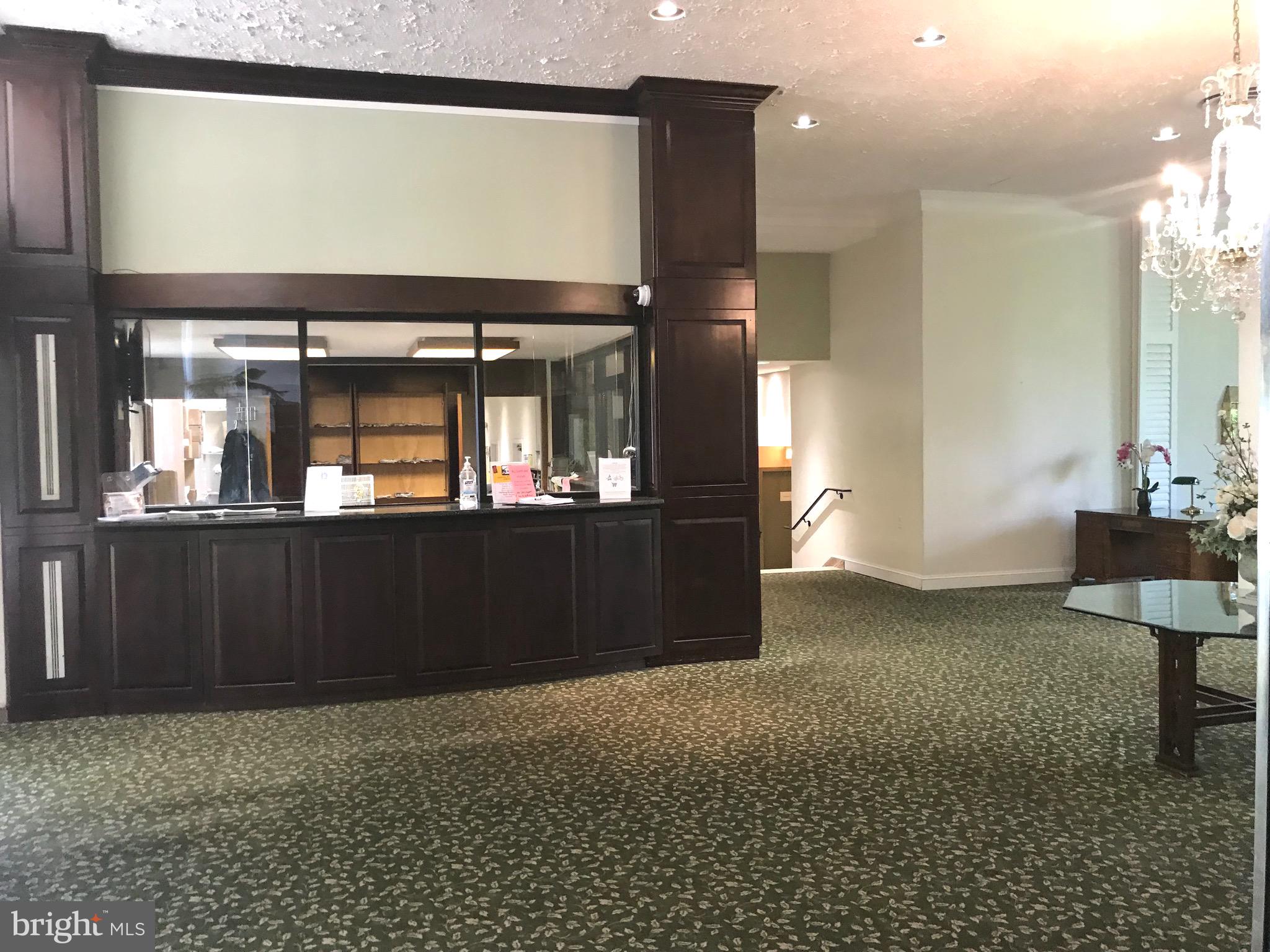 TOWERS IN WESTCHESTER PARK - Residential